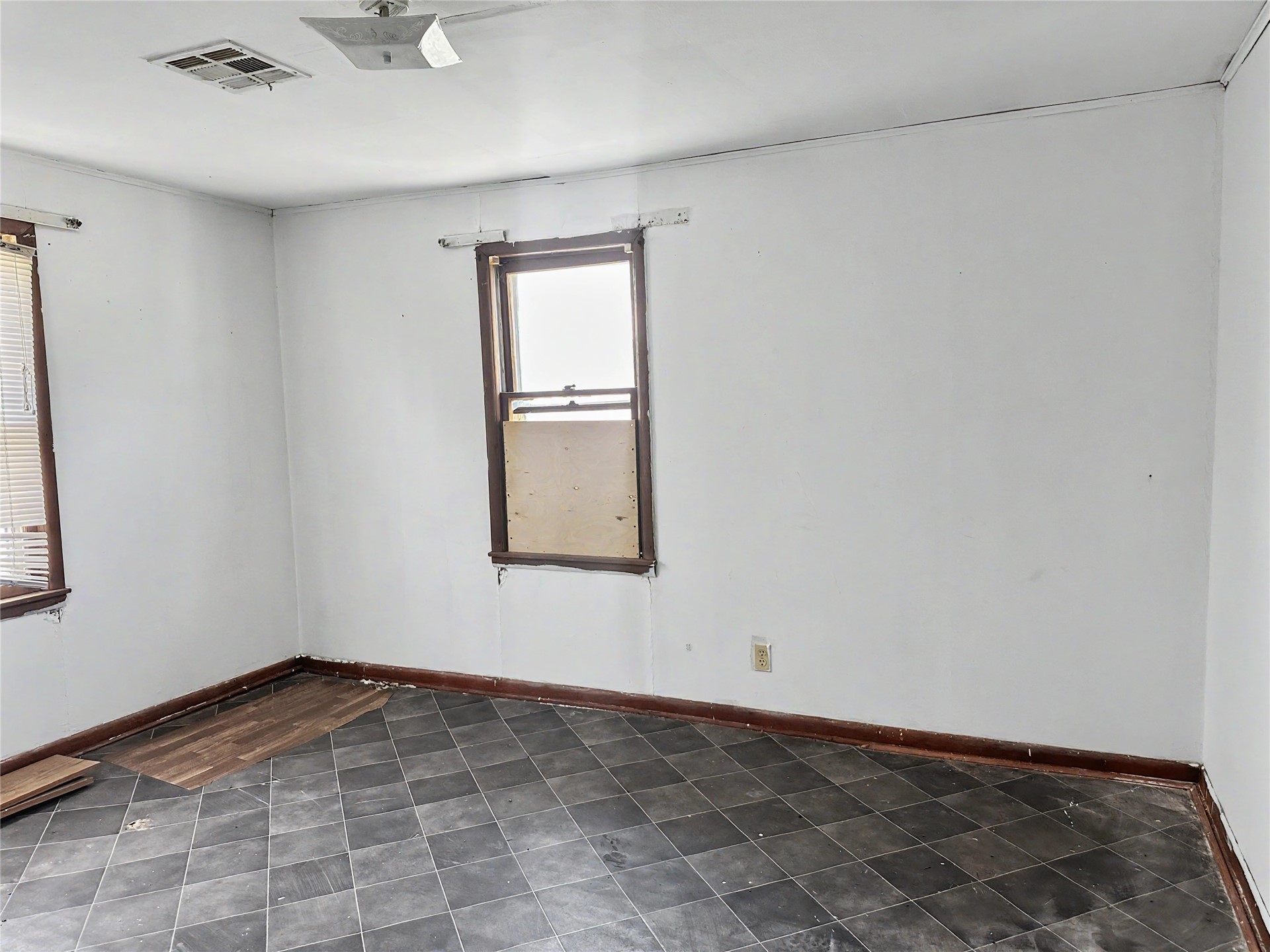 848 W Keetoowah Street Property Photo 18