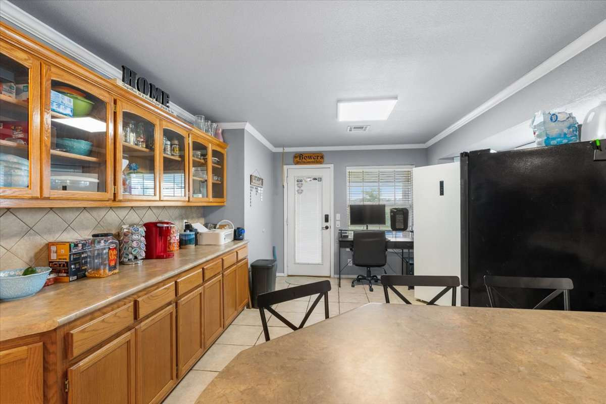 8517 E Madison Street Property Photo 10