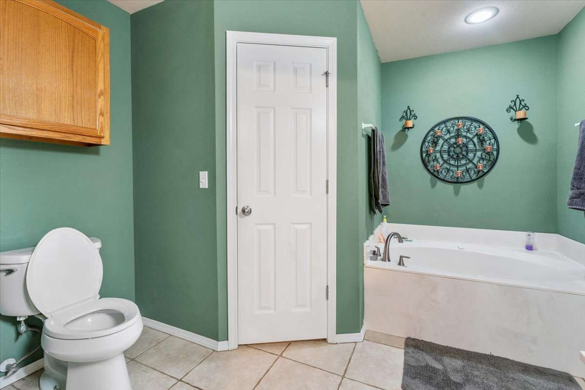 8517 E Madison Street Property Photo 23