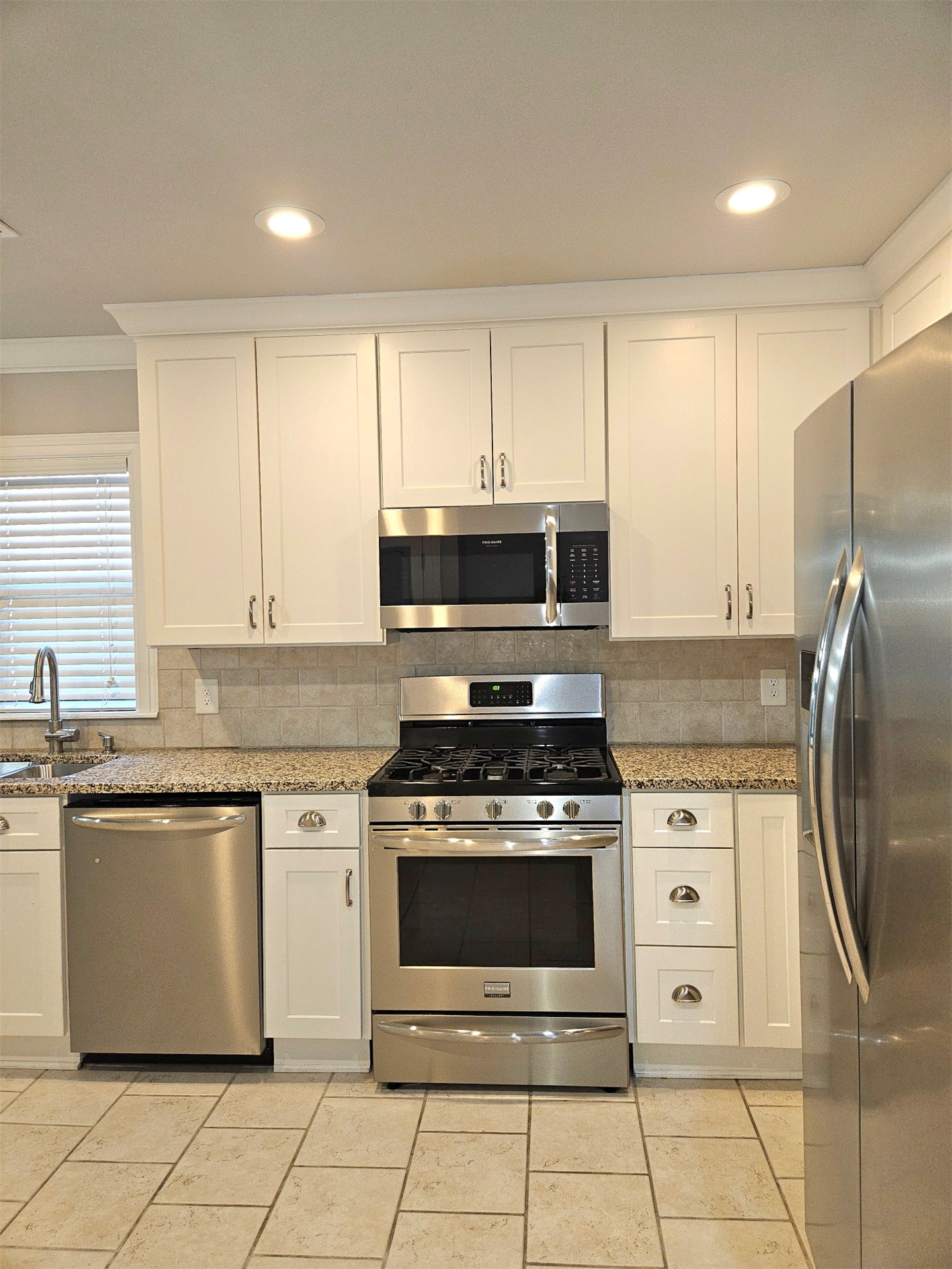 1411 S Gary Place Property Photo 4