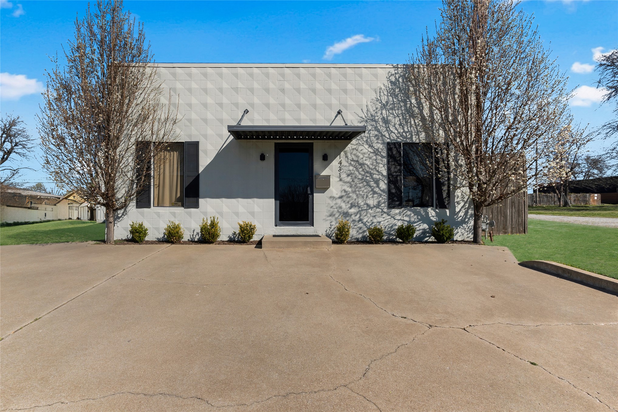 1431 E 3rd Street Property Photo 1