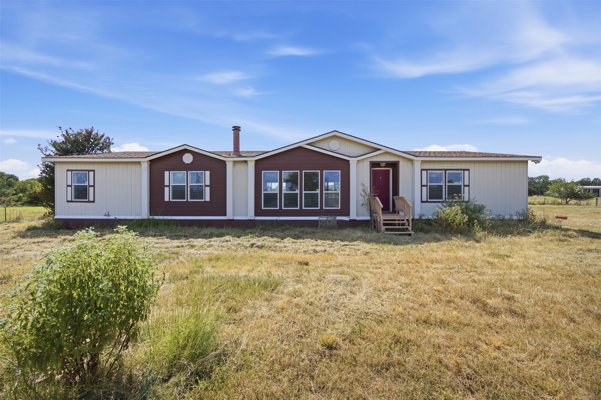 388 E Camp Loop Property Photo 1