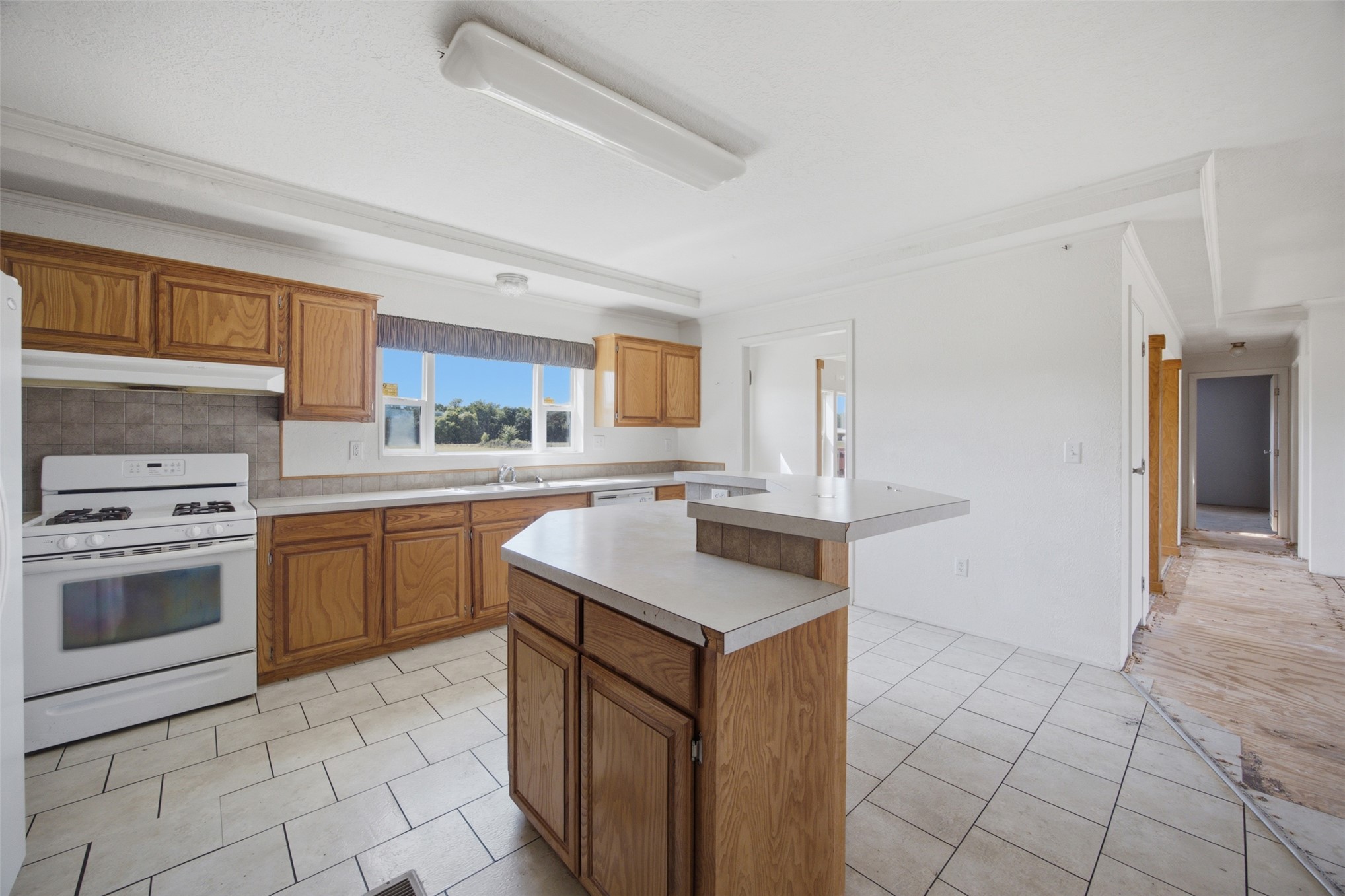 388 E Camp Loop Property Photo 15