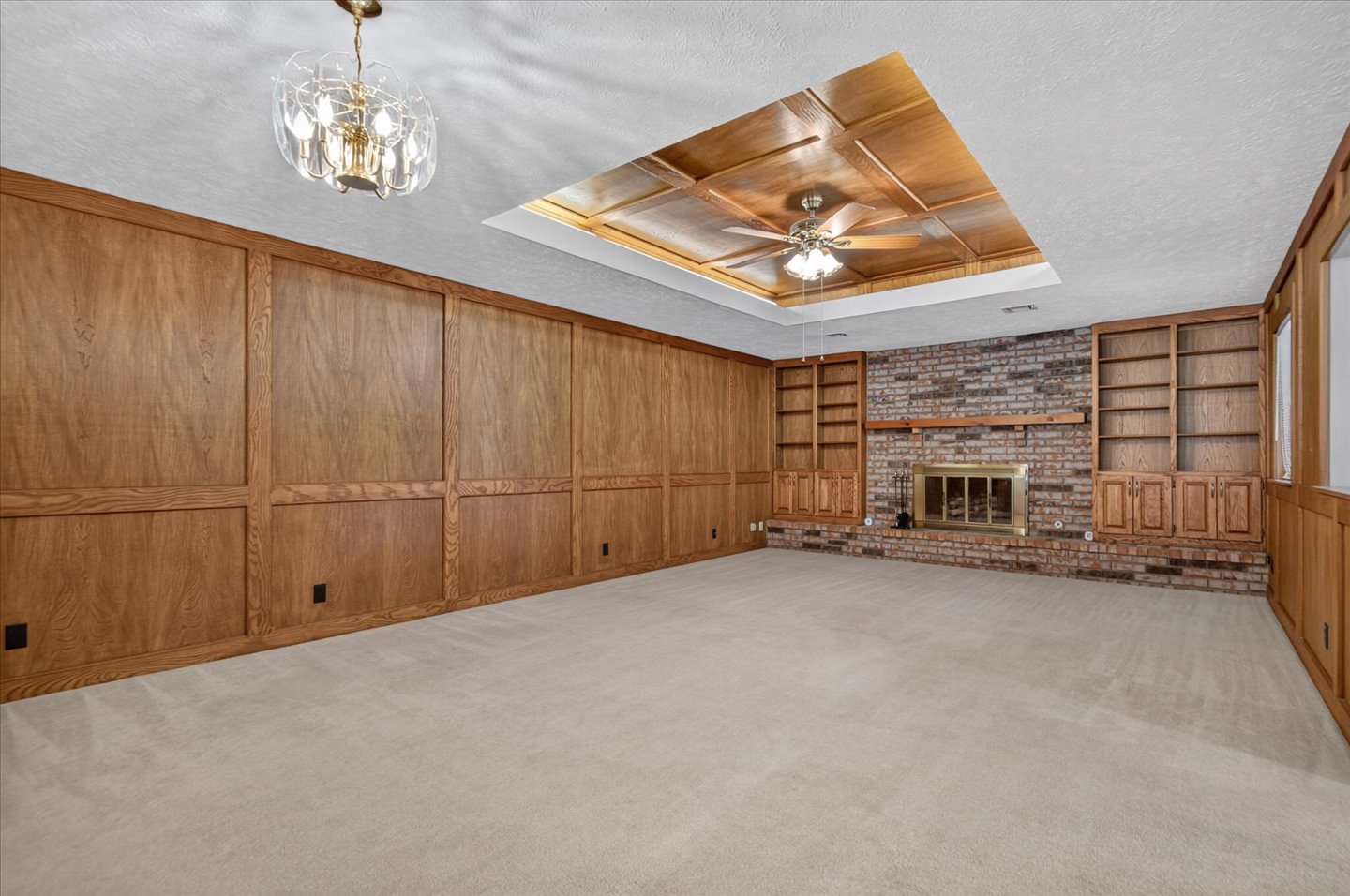 1013 King Drive Property Photo 6