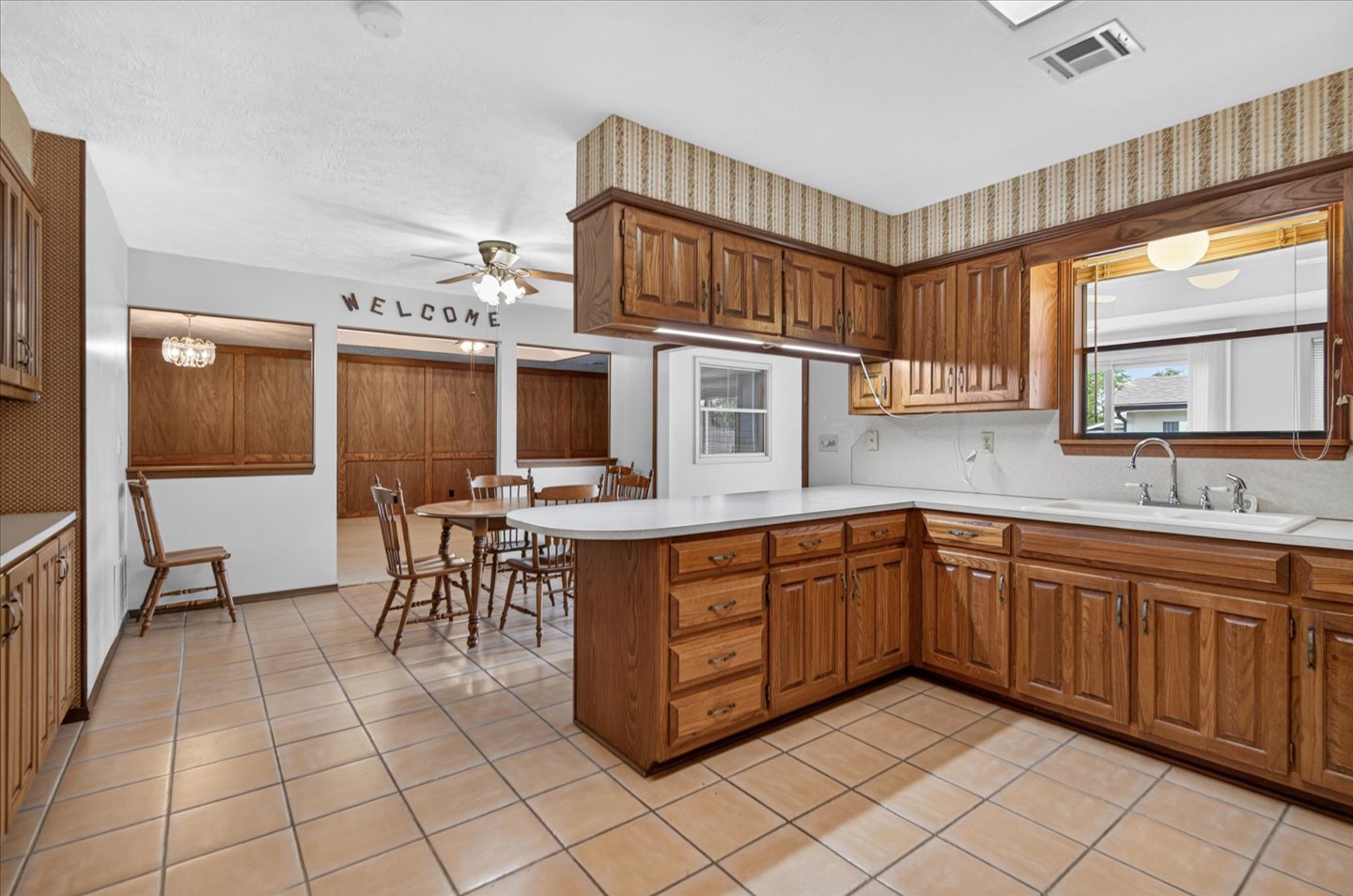 1013 King Drive Property Photo 12
