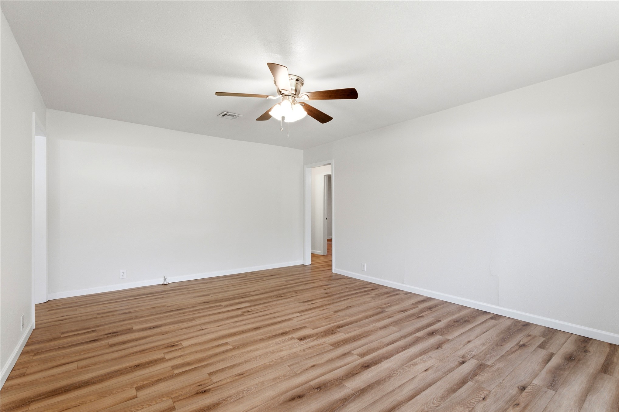4911 Oklahoma Property Photo 4
