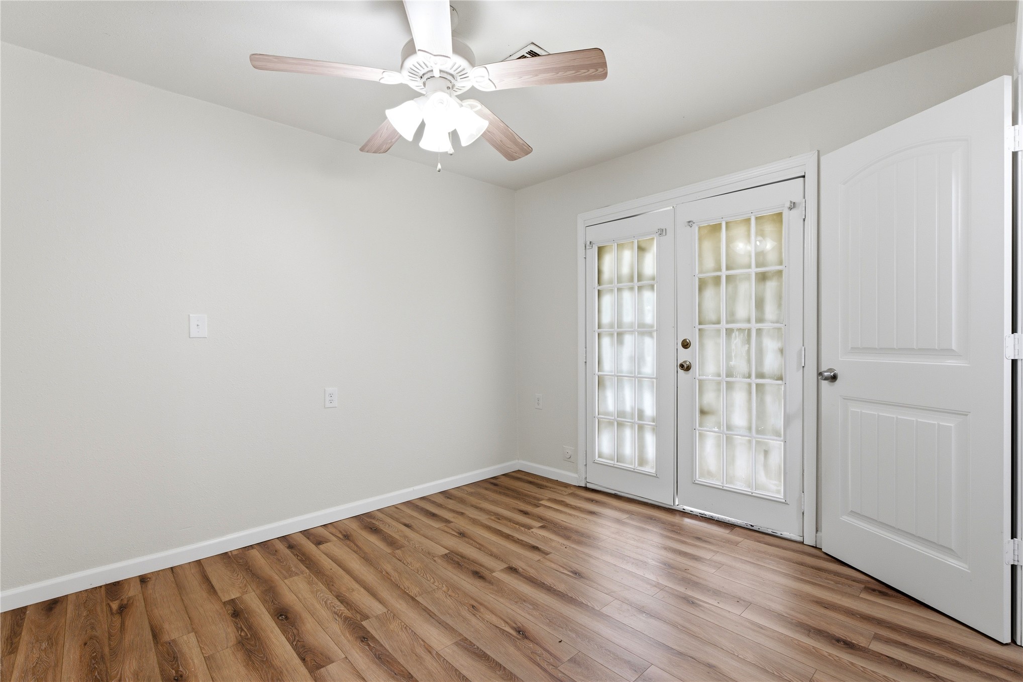 4911 Oklahoma Property Photo 10