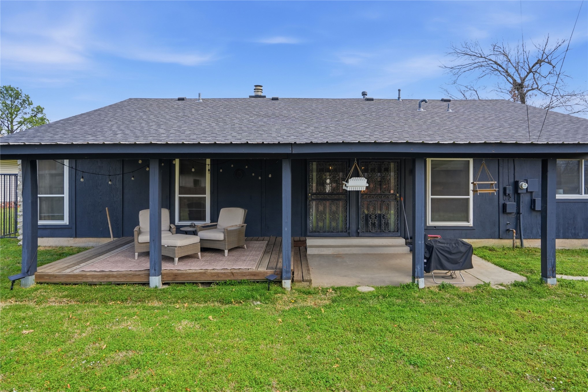 4330 S Lakewood Avenue Property Photo 33