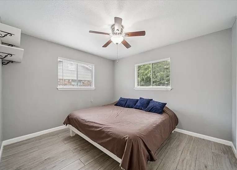 2346 S 118th East Avenue Property Photo 20