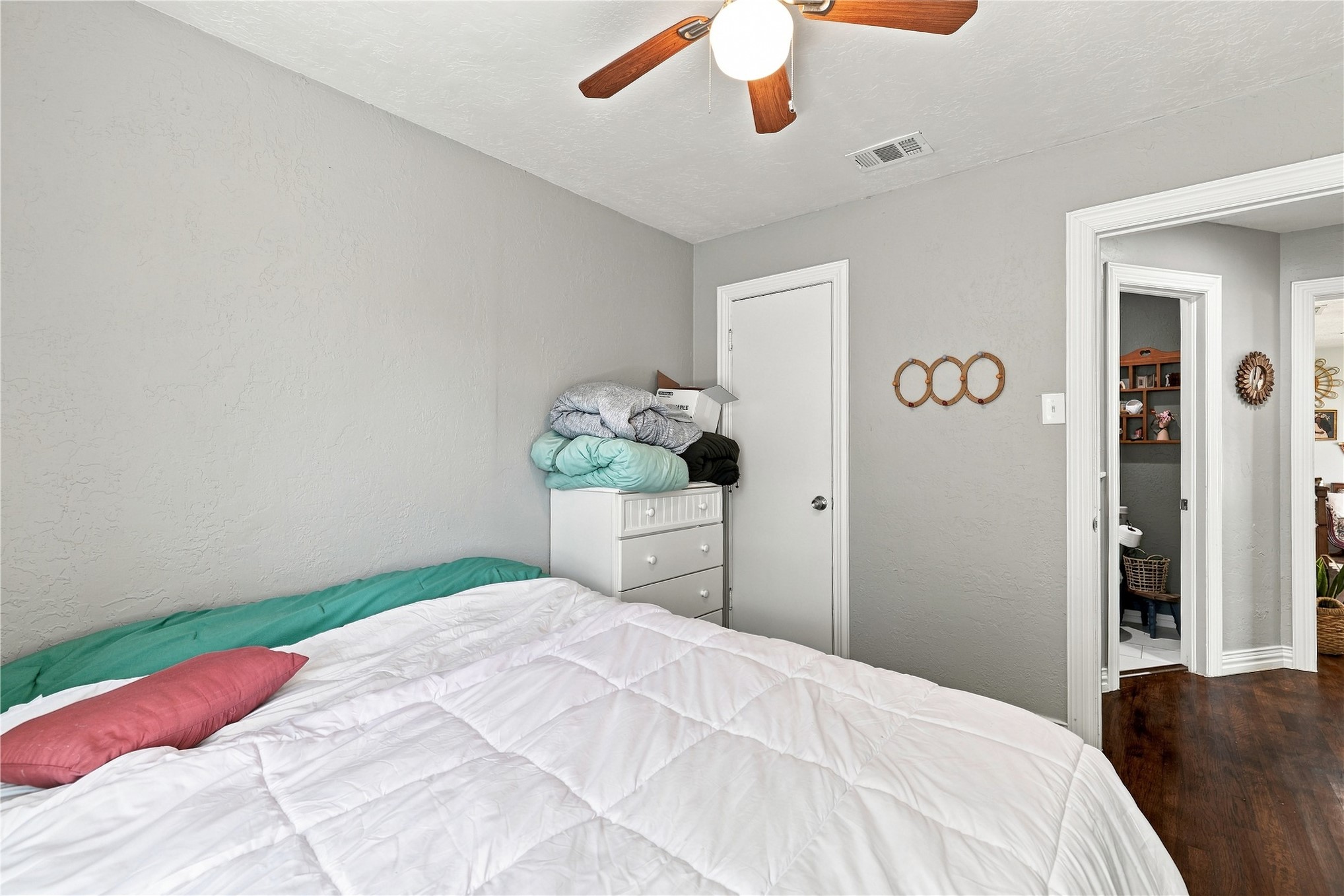 1001 Donna Sue Property Photo 14