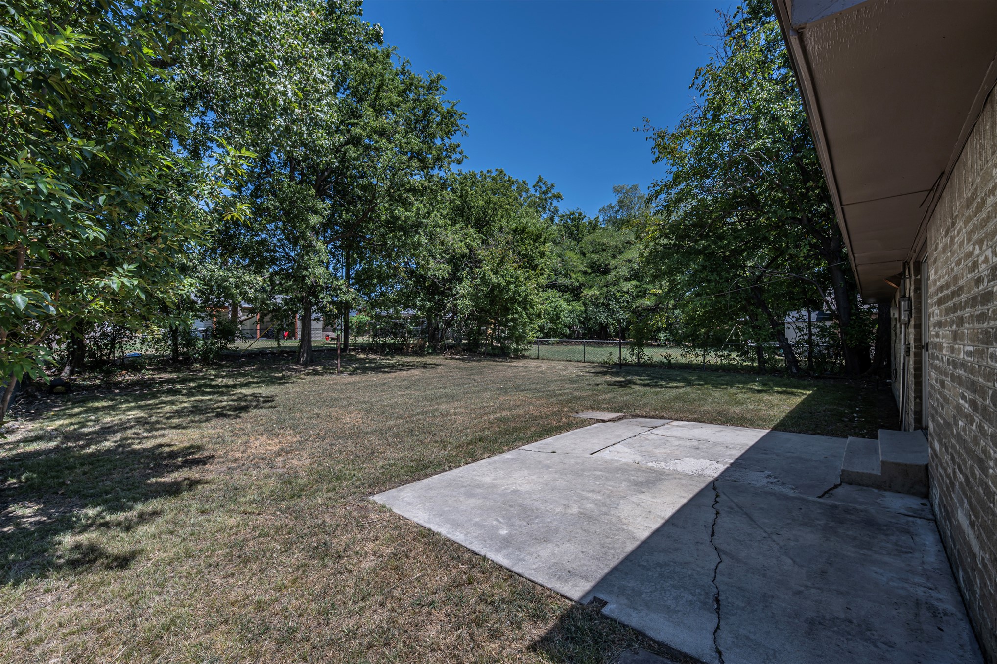 926 Charles Property Photo 5