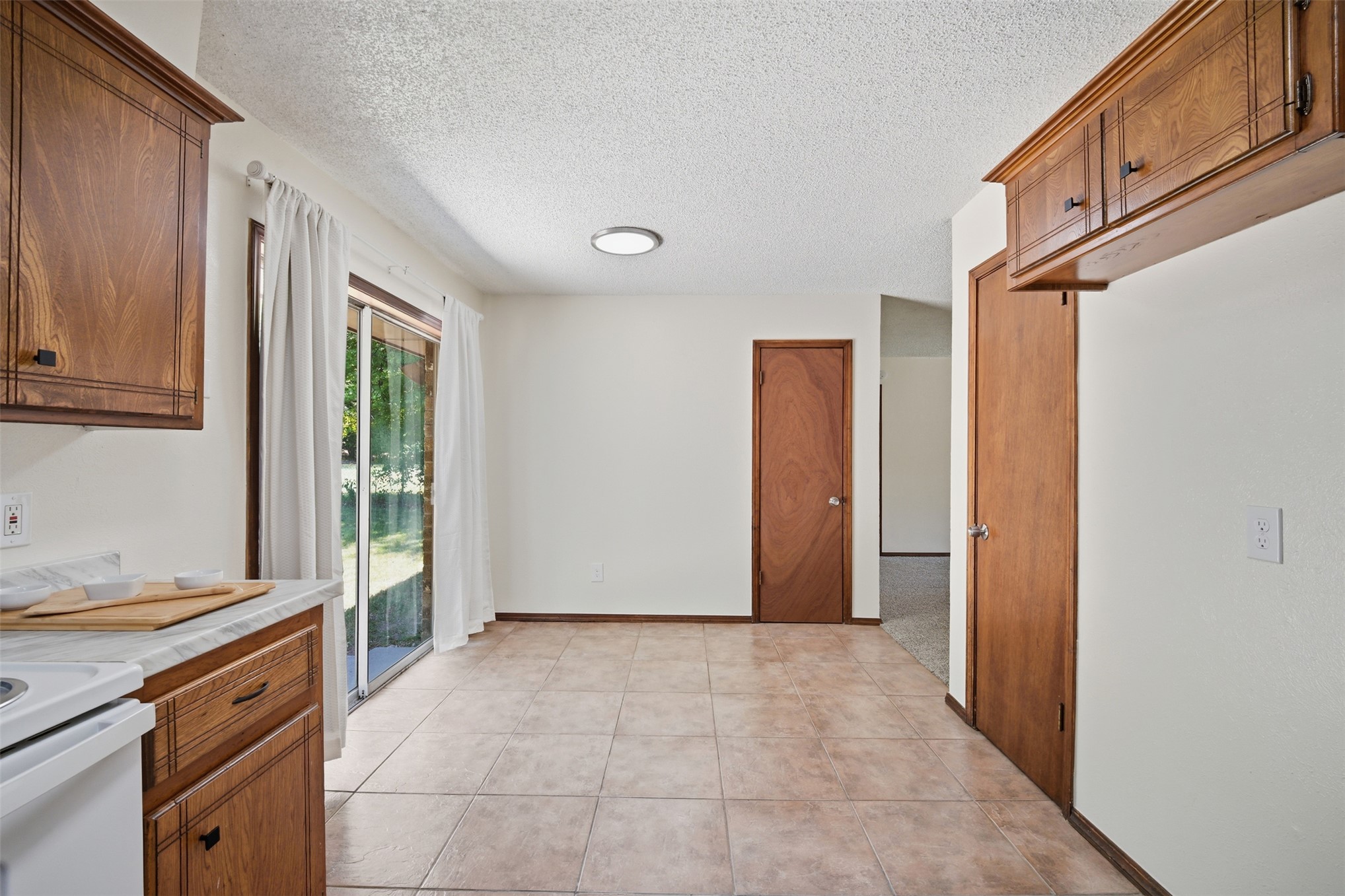 926 Charles Property Photo 10