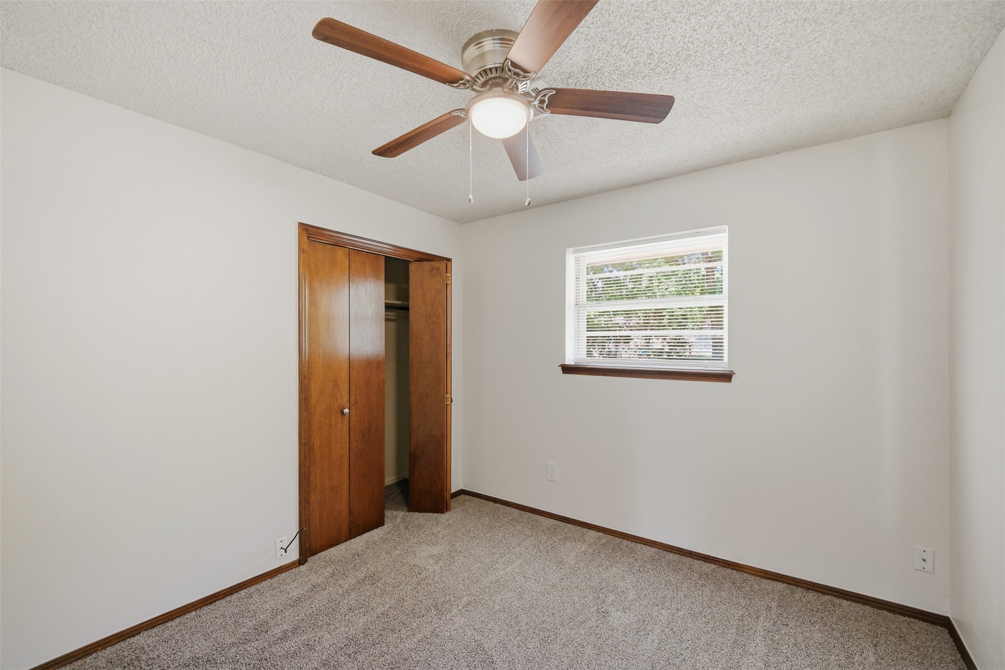 926 Charles Property Photo 15