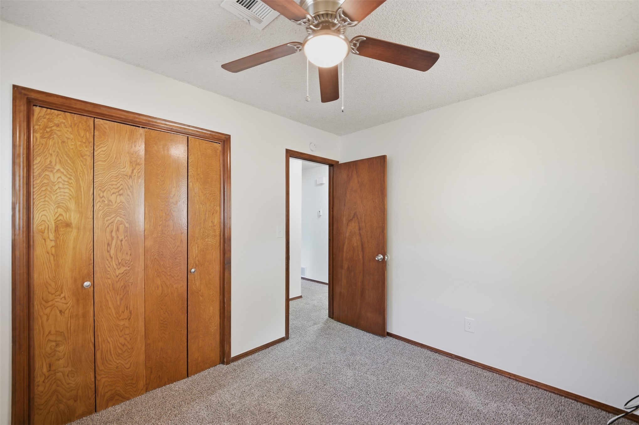 926 Charles Property Photo 17