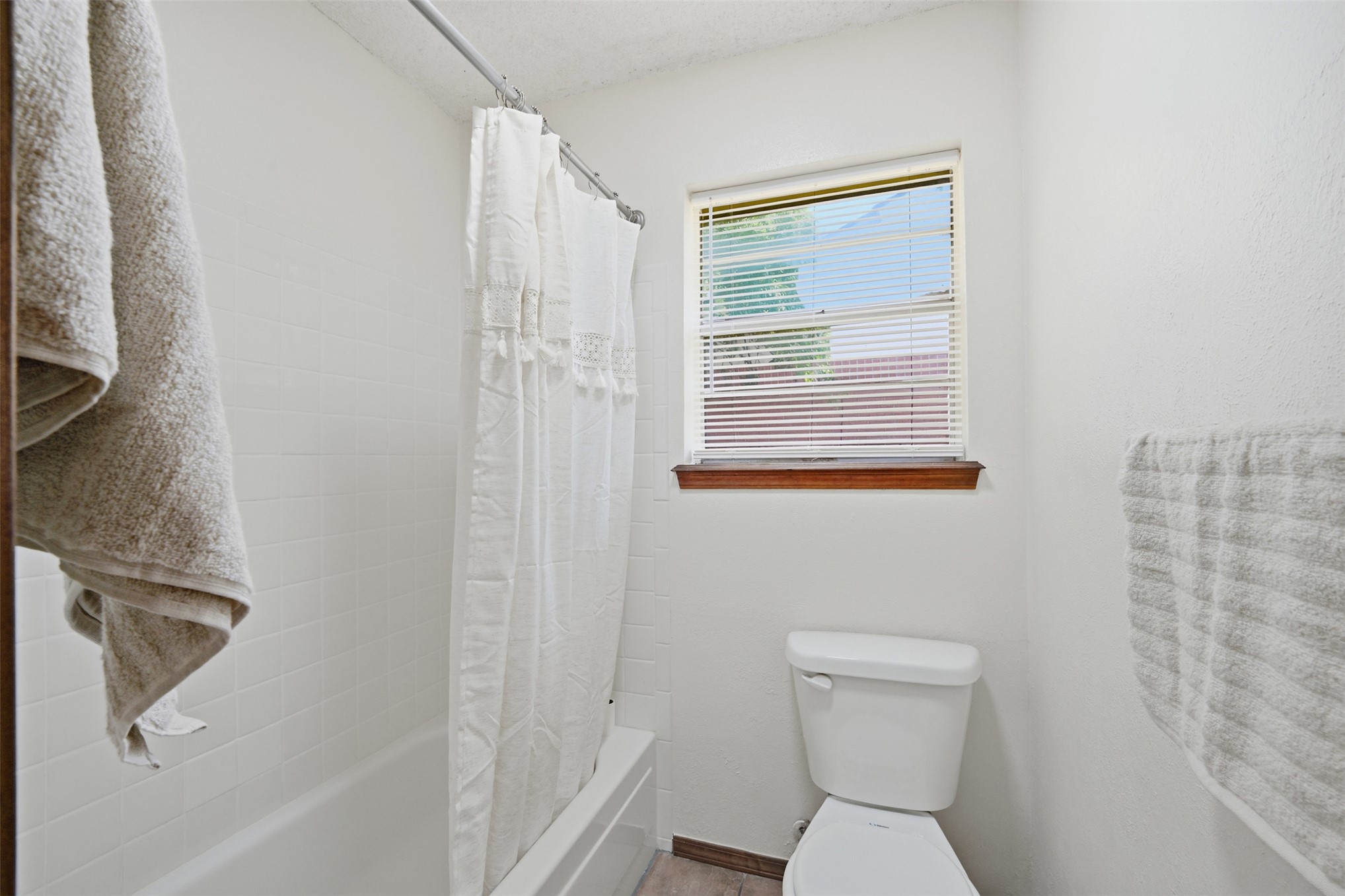 926 Charles Property Photo 19