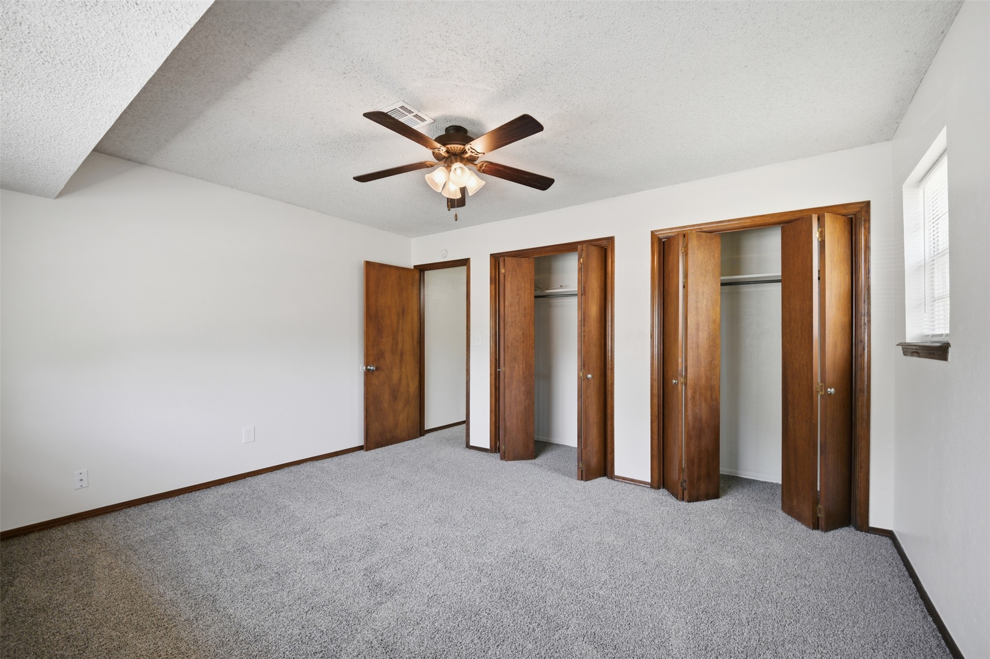 926 Charles Property Photo 21