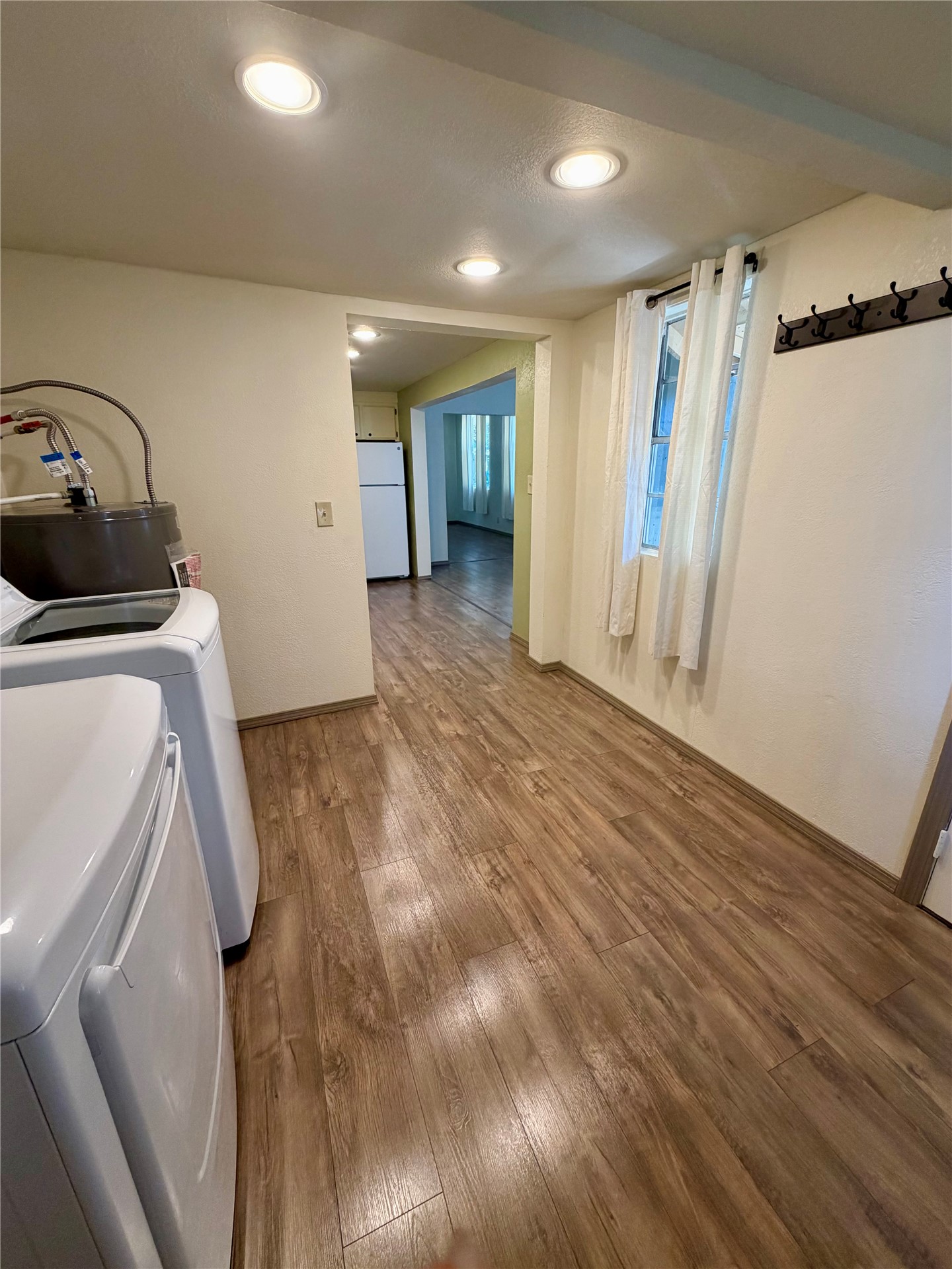 406 E Osage Street Property Photo 11