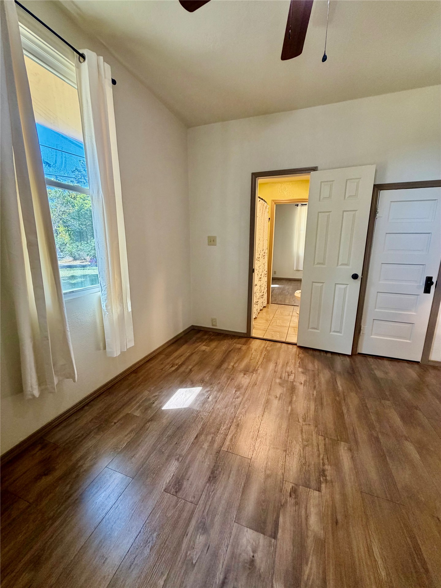 406 E Osage Street Property Photo 14