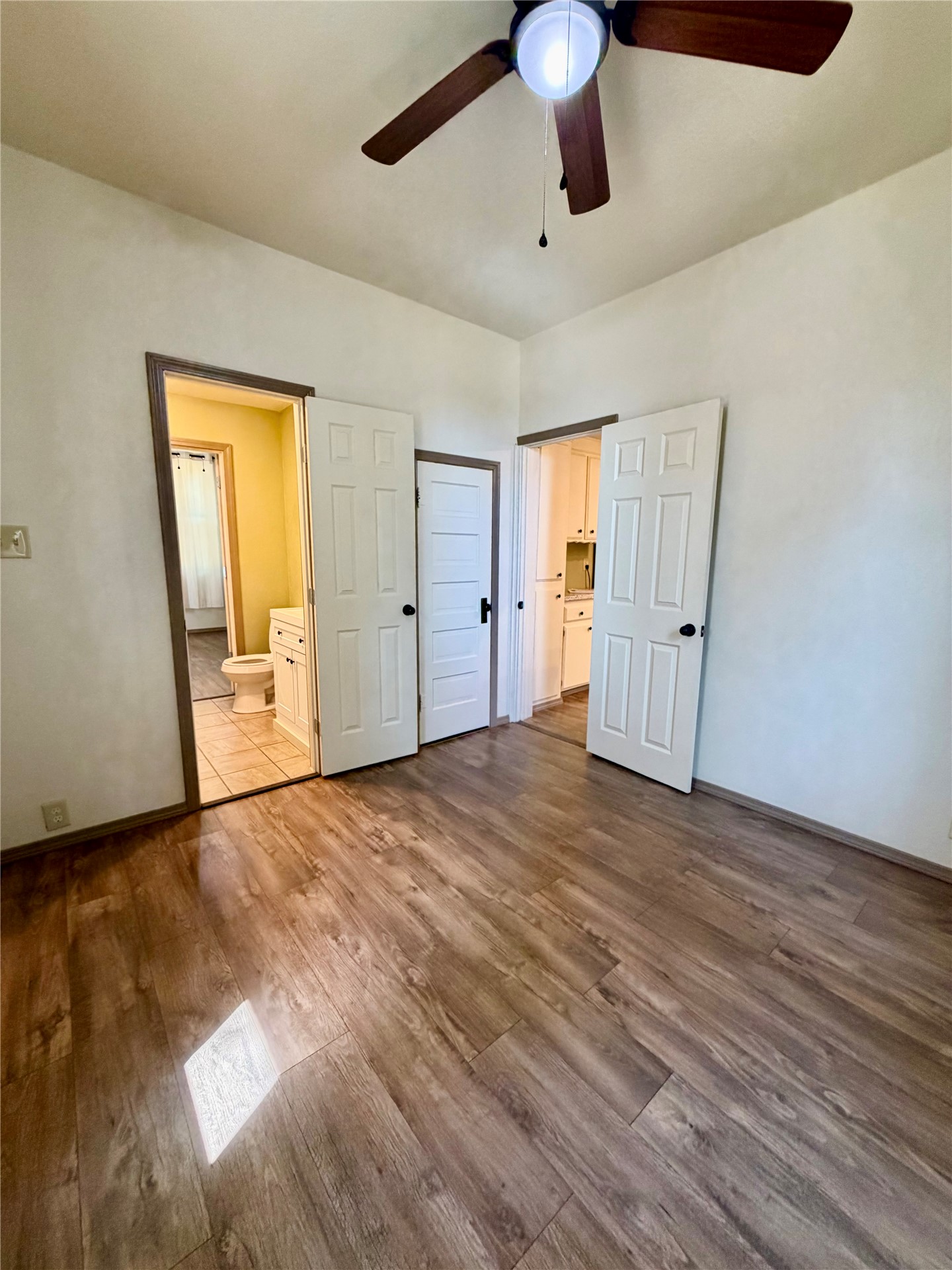 406 E Osage Street Property Photo 15