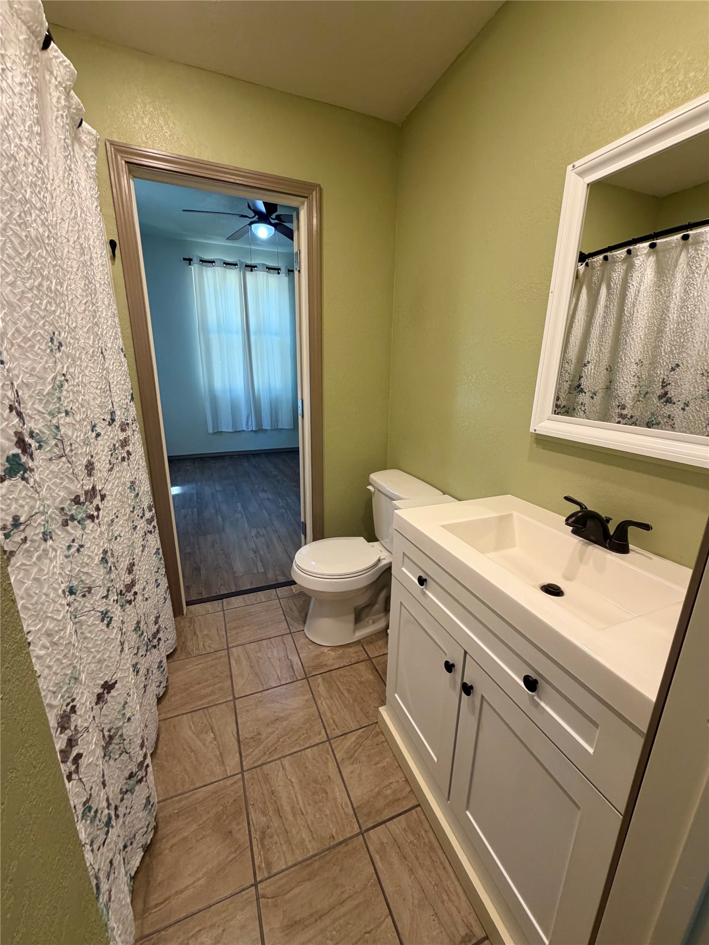 406 E Osage Street Property Photo 16