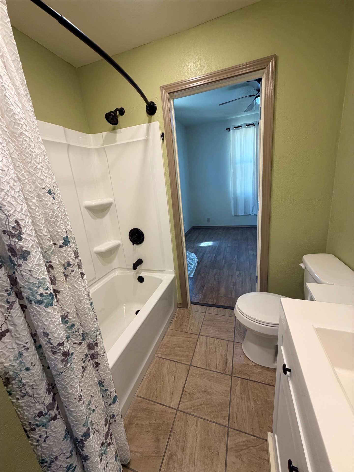 406 E Osage Street Property Photo 17