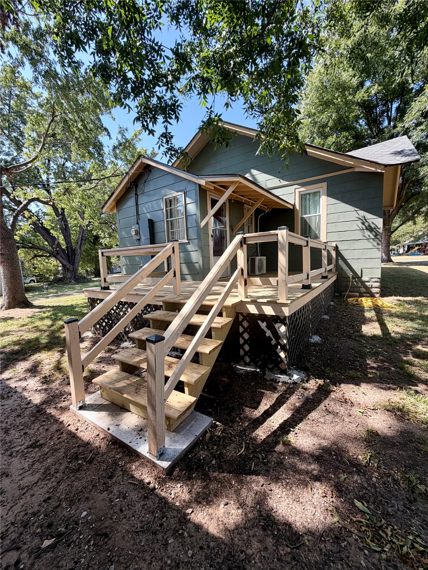 406 E Osage Street Property Photo 23