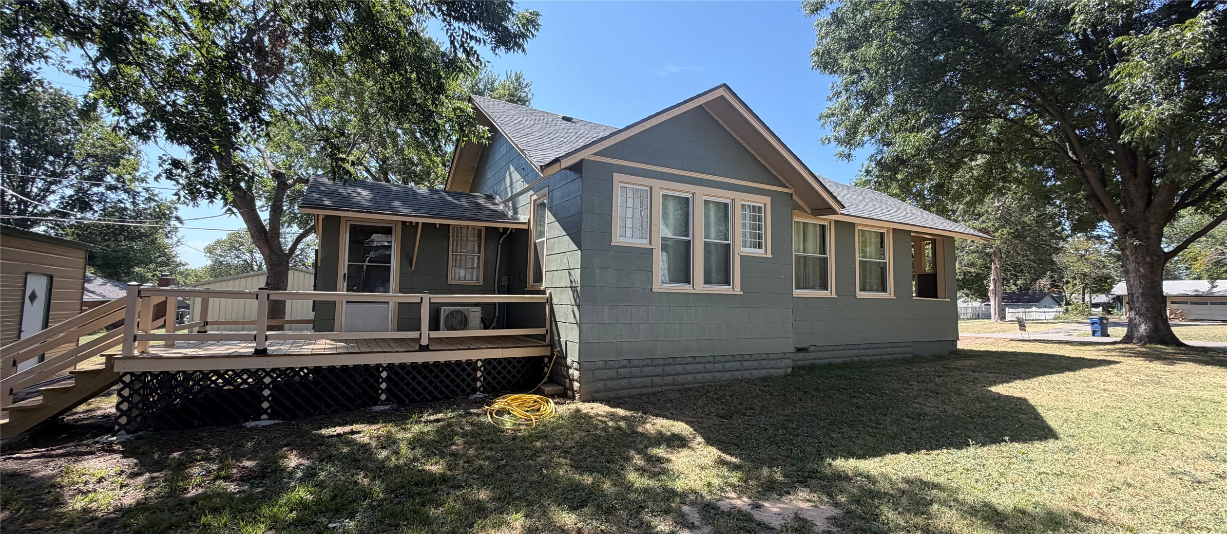 406 E Osage Street Property Photo 25