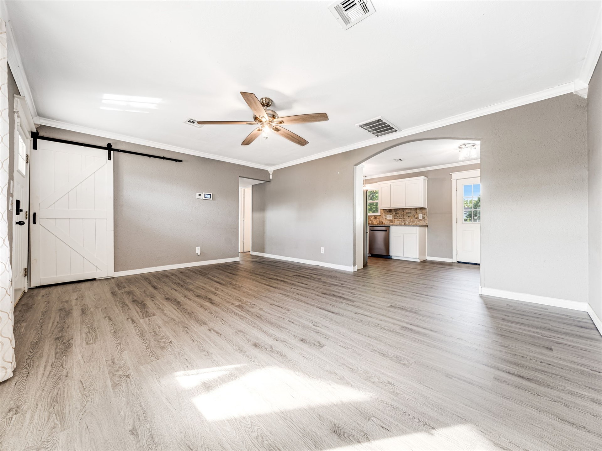 212 A Street Se Property Photo 9