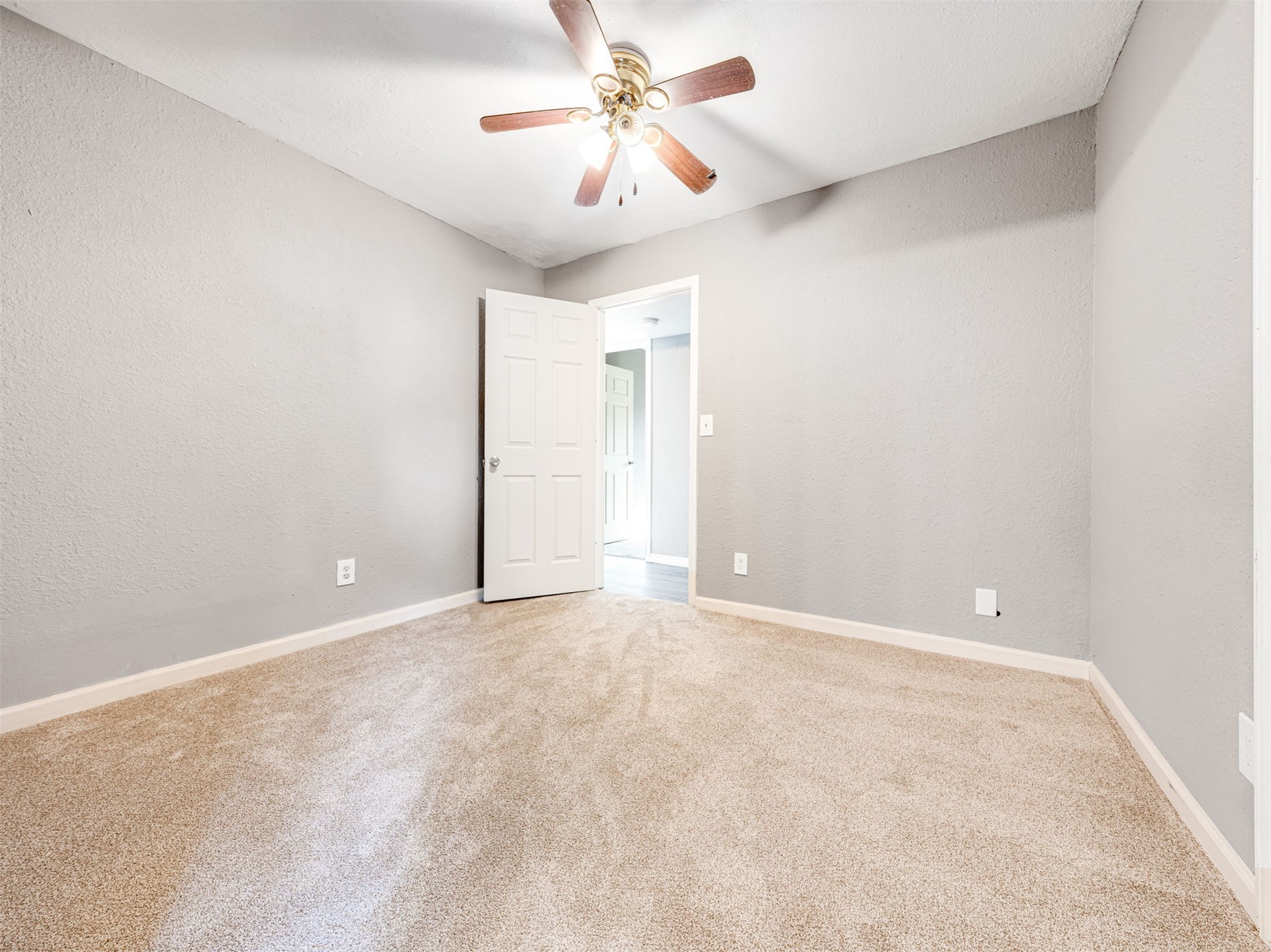 212 A Street Se Property Photo 27