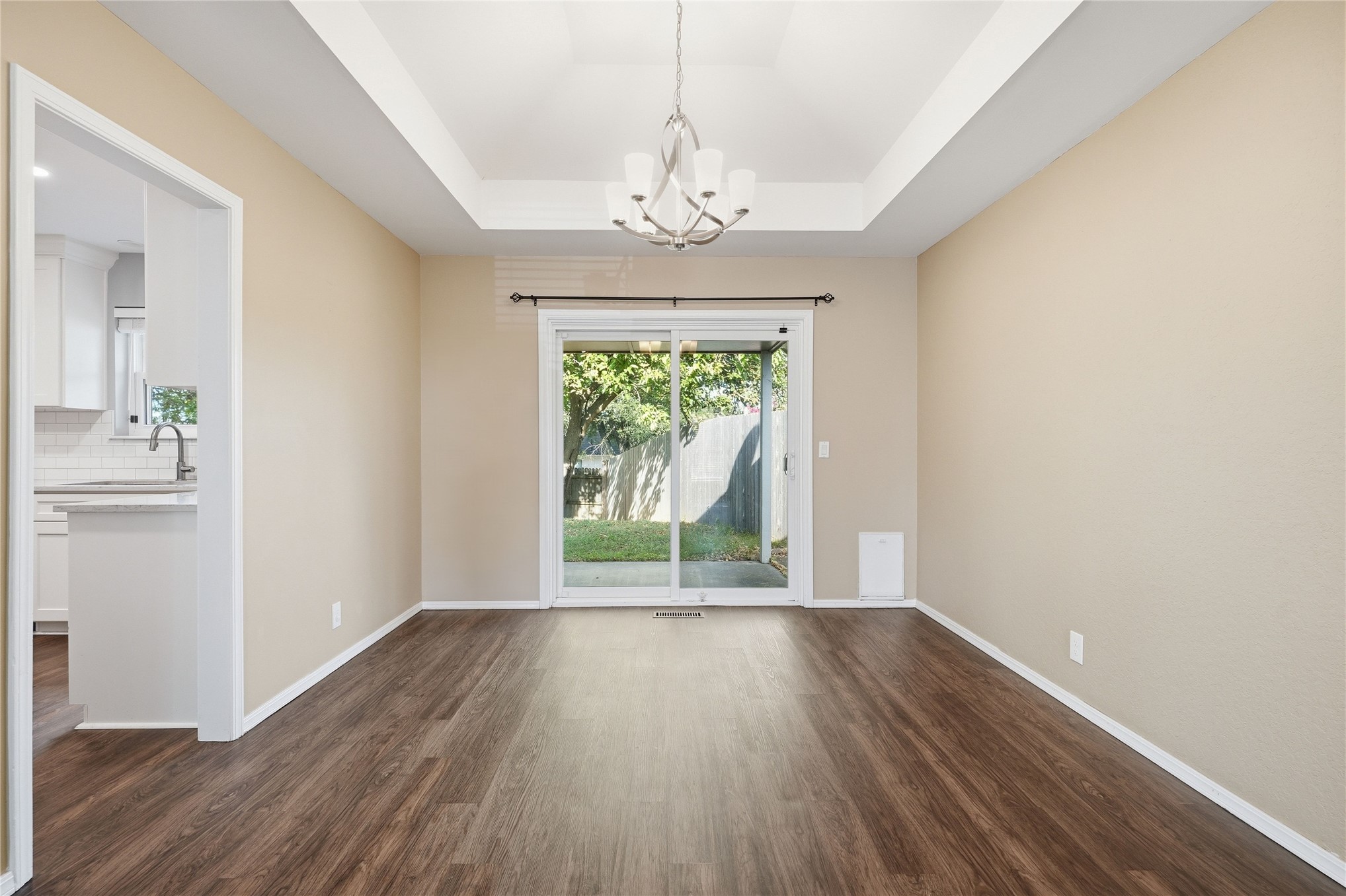 7724 S Hudson Avenue Property Photo 10