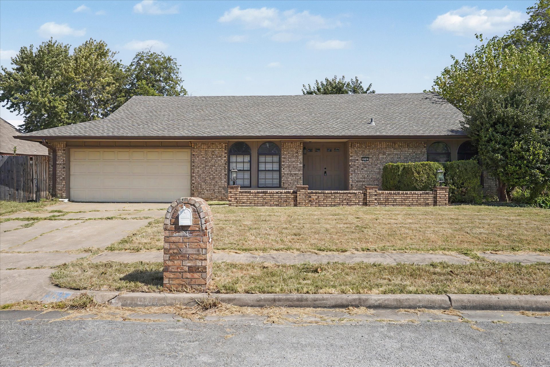 10107 E 29th Street Property Photo 1