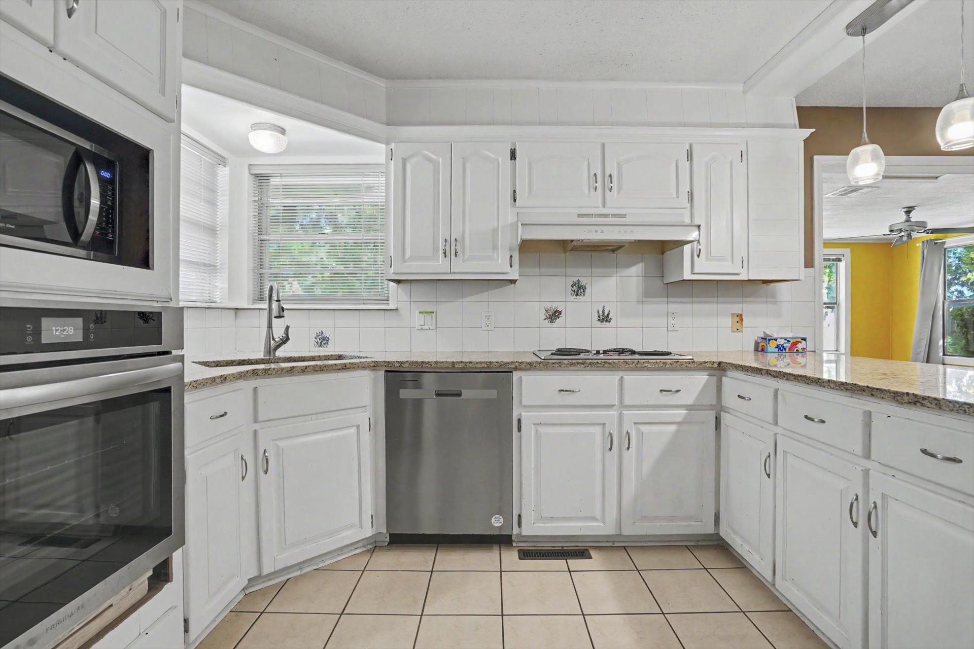 10107 E 29th Street Property Photo 11