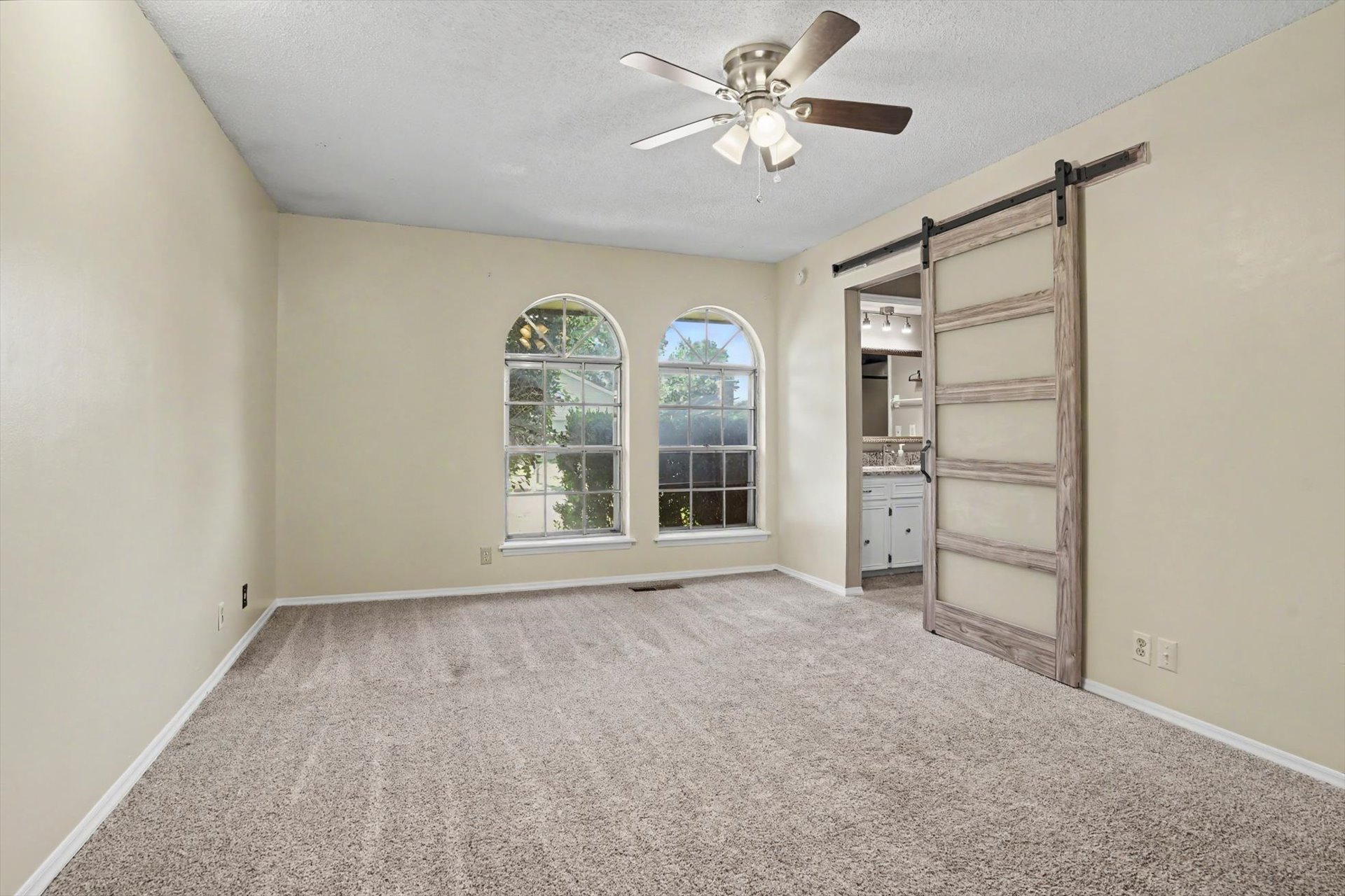 10107 E 29th Street Property Photo 15