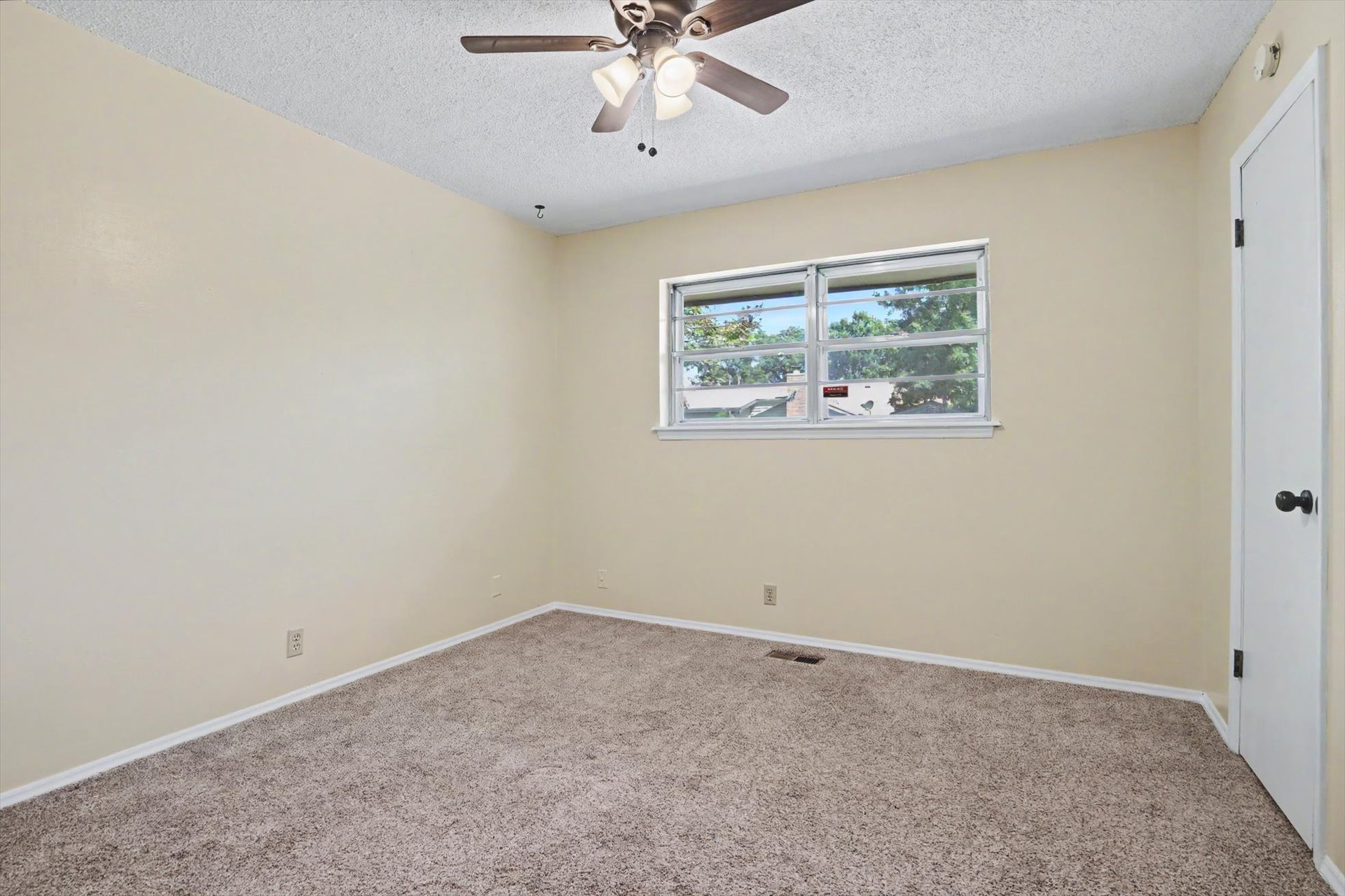 10107 E 29th Street Property Photo 23