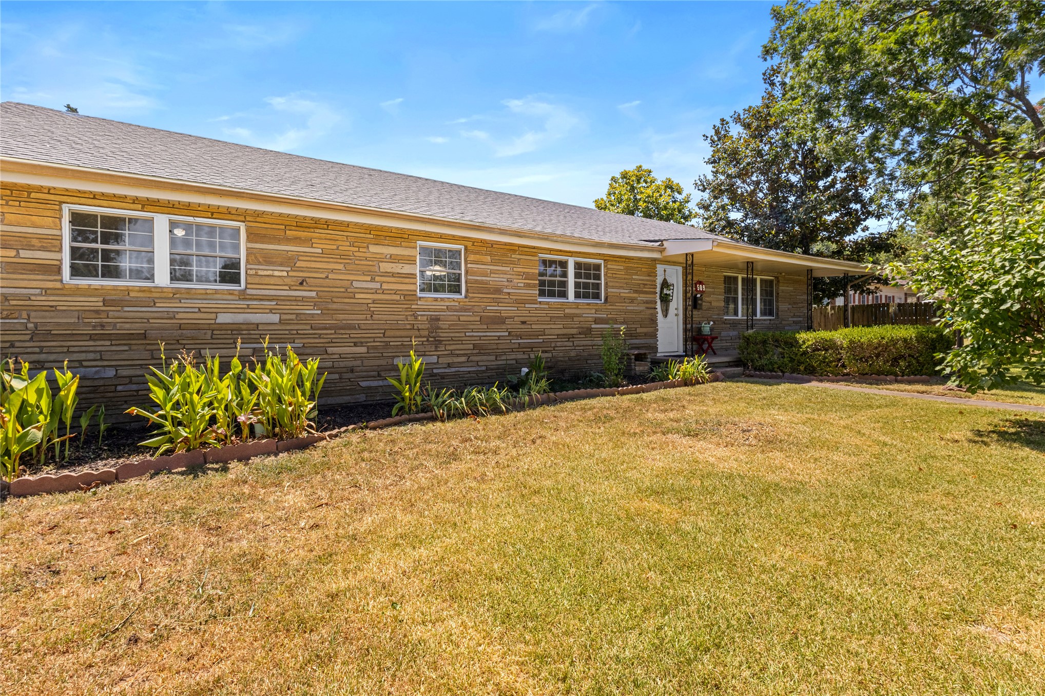 509 Sunset Strip Property Photo 32