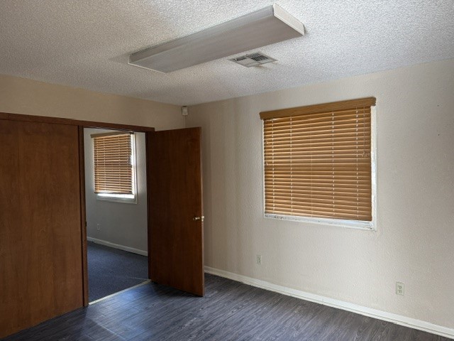 1408 W Broadway Street Property Photo 5