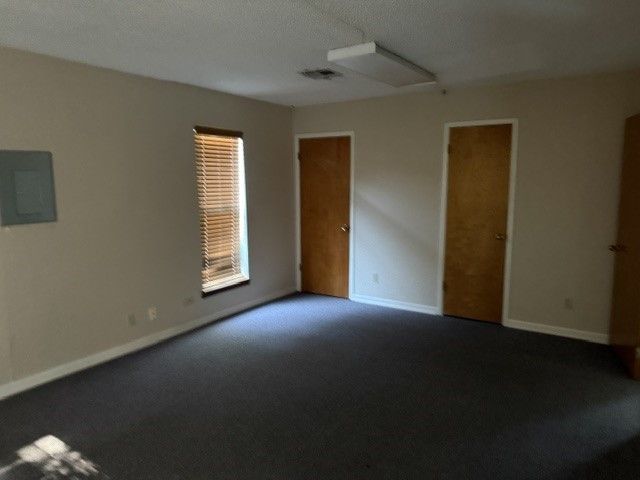 1408 W Broadway Street Property Photo 9