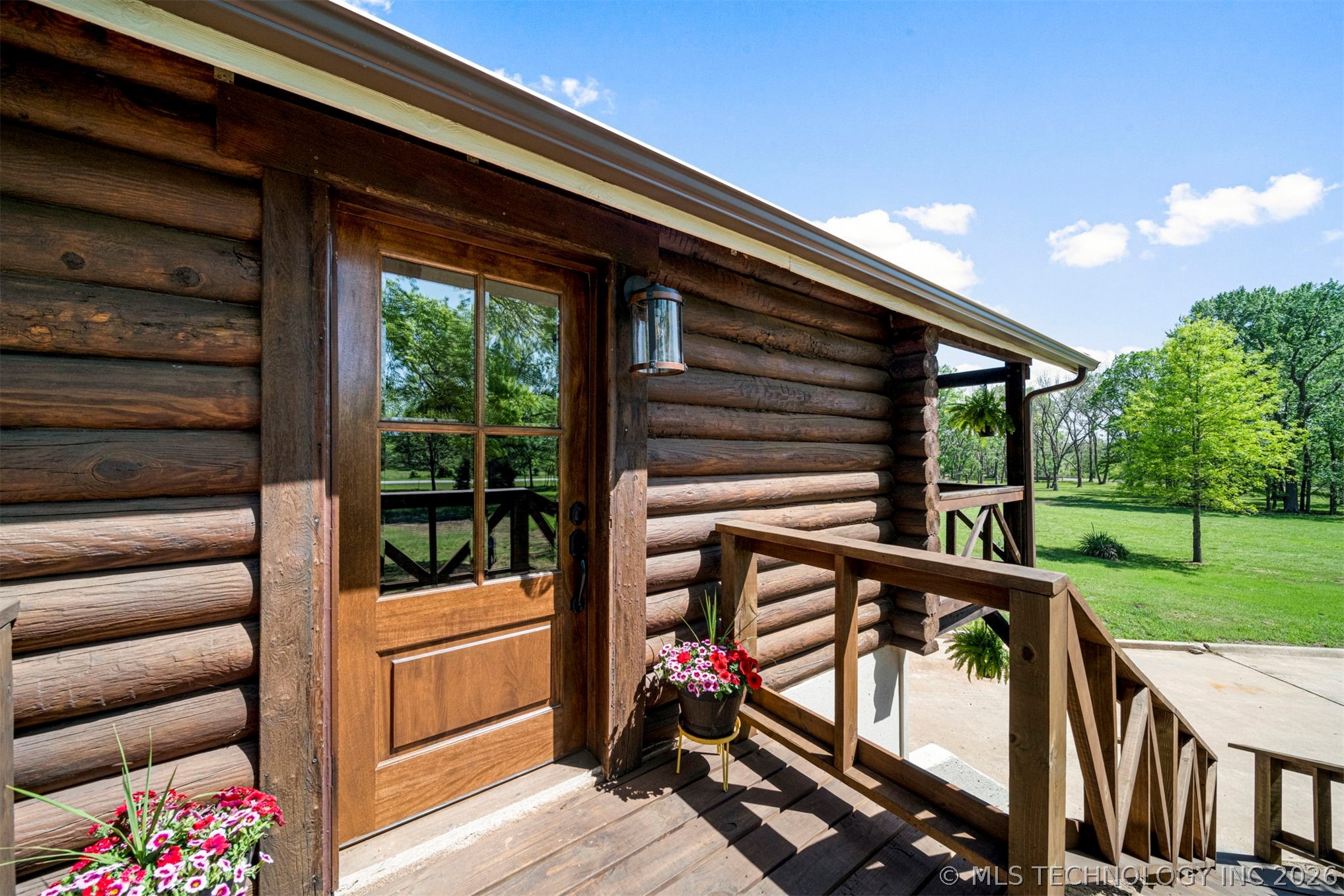 25925 Riverbirch Road Property Photo 4