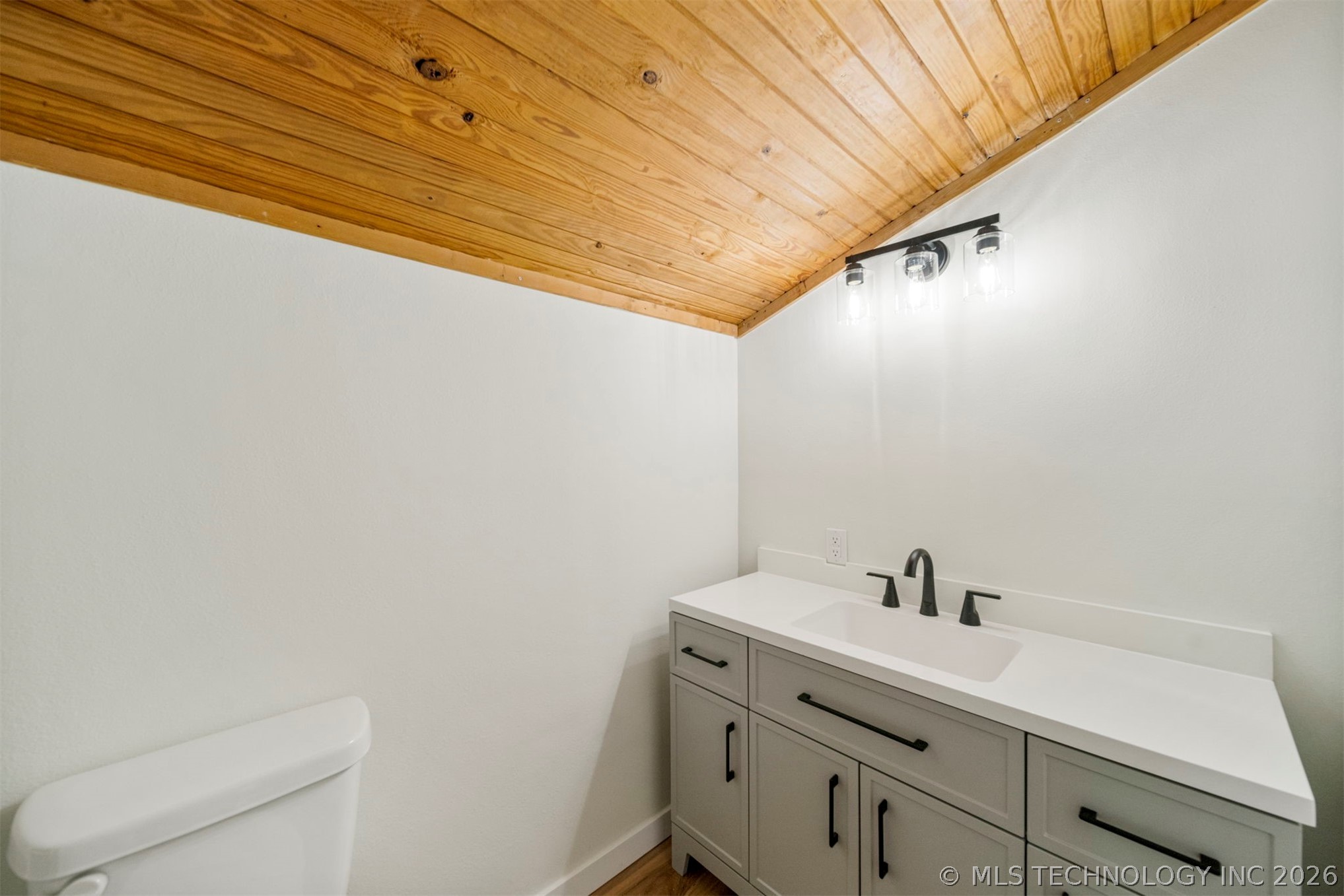 25925 Riverbirch Road Property Photo 24