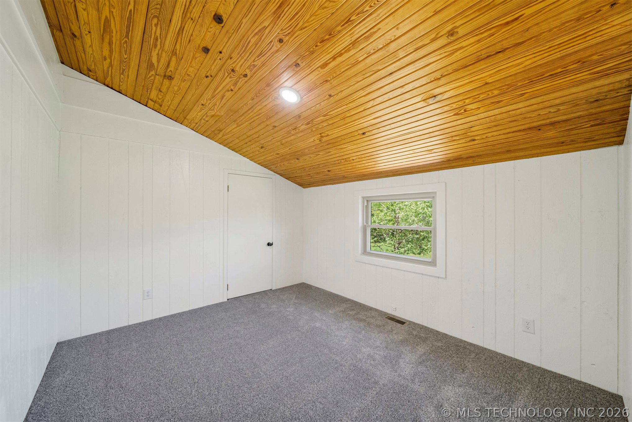 25925 Riverbirch Road Property Photo 28