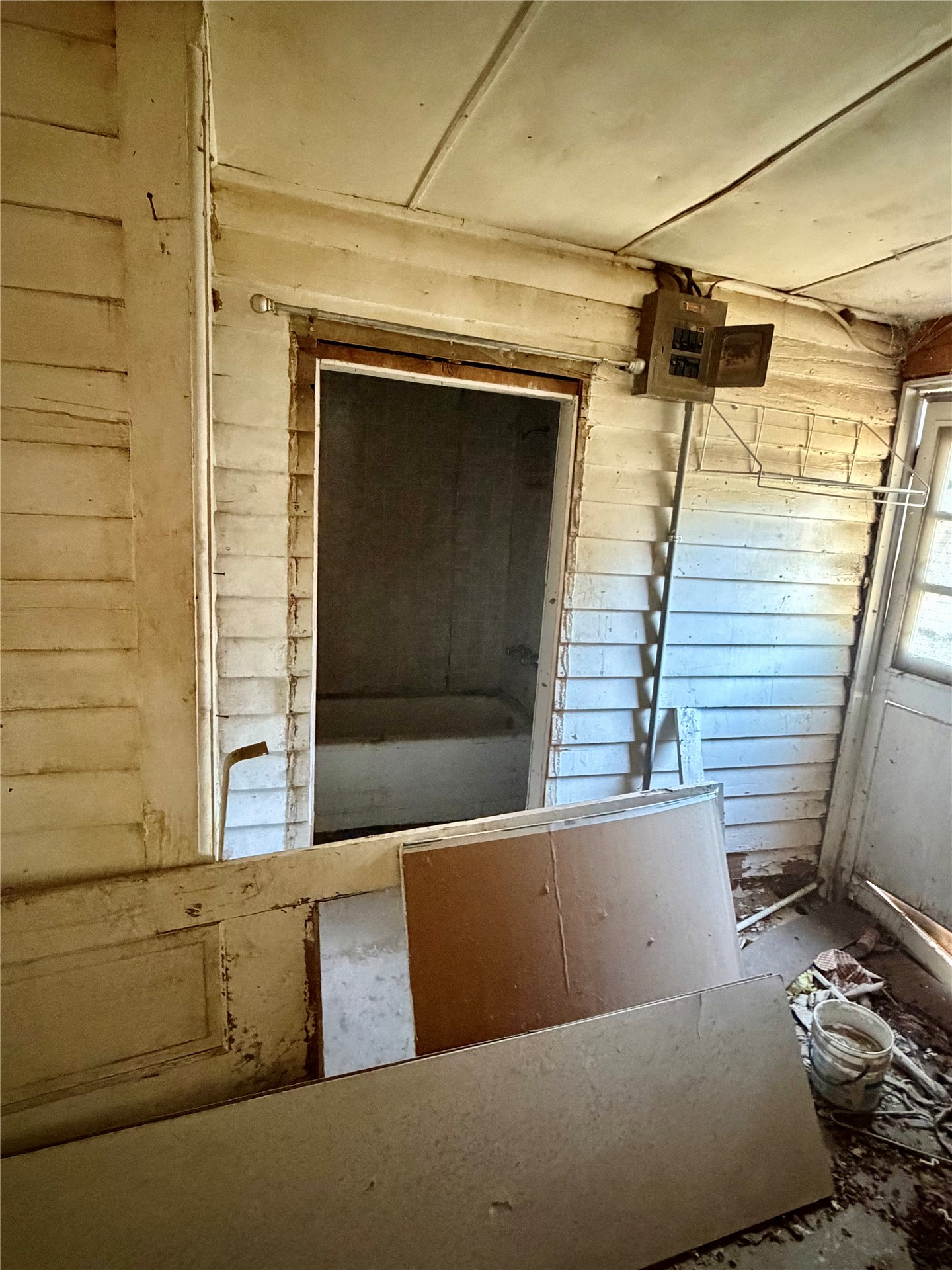 300 S Rosehill Avenue Property Photo 9