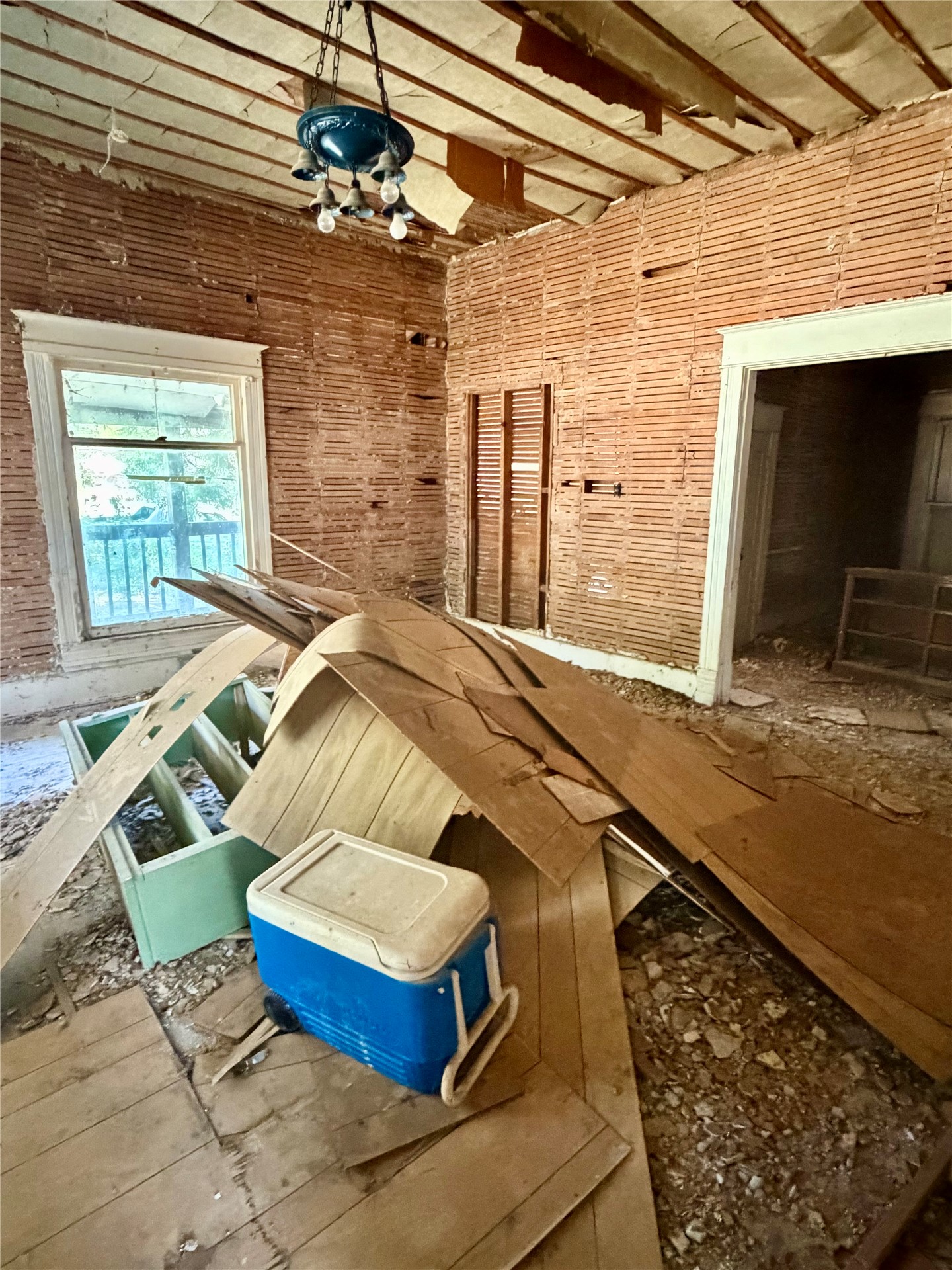 300 S Rosehill Avenue Property Photo 12
