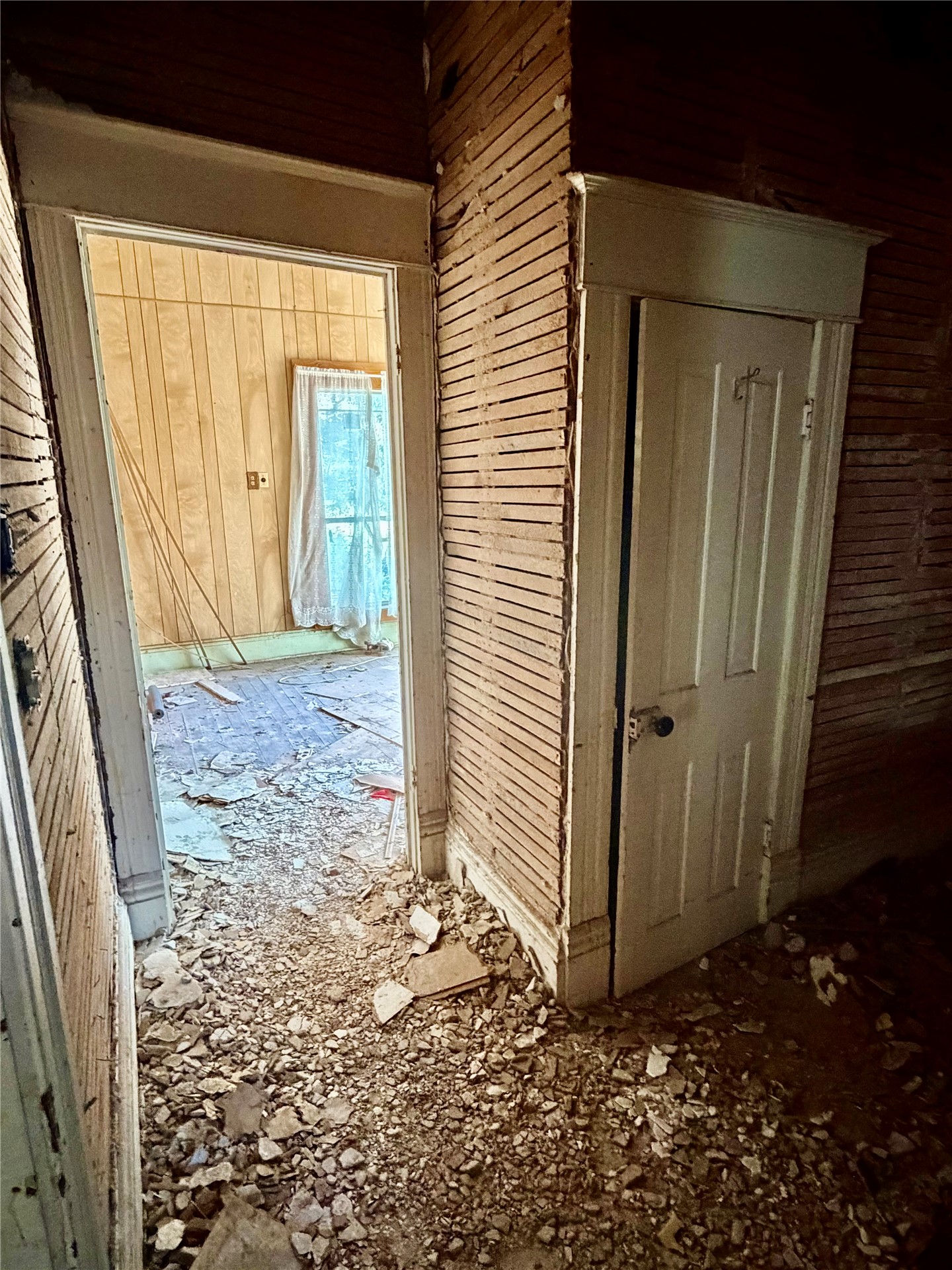 300 S Rosehill Avenue Property Photo 13
