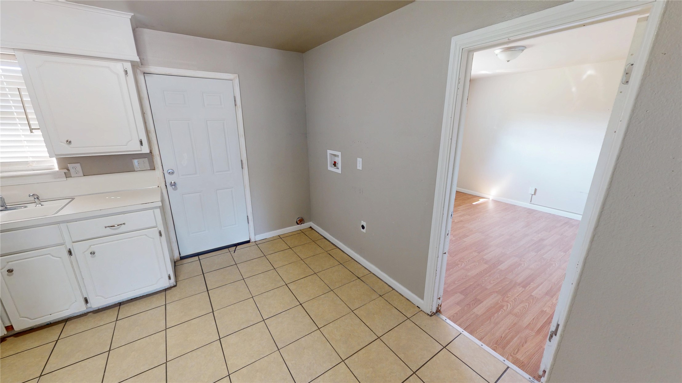 13858 S 292nd East Avenue B Property Photo 6