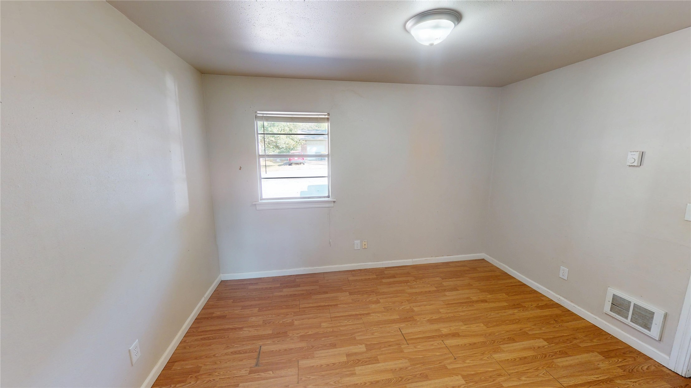 13858 S 292nd East Avenue B Property Photo 11