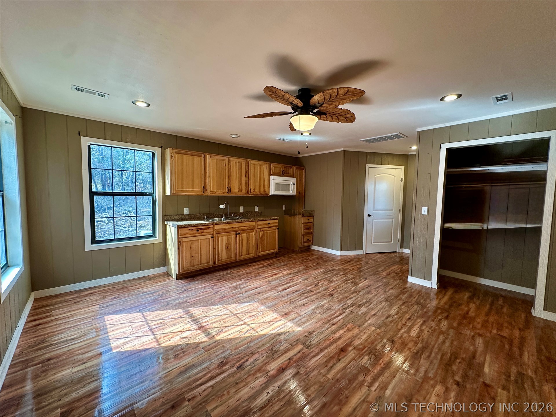 12 Founders Lane Property Photo 17