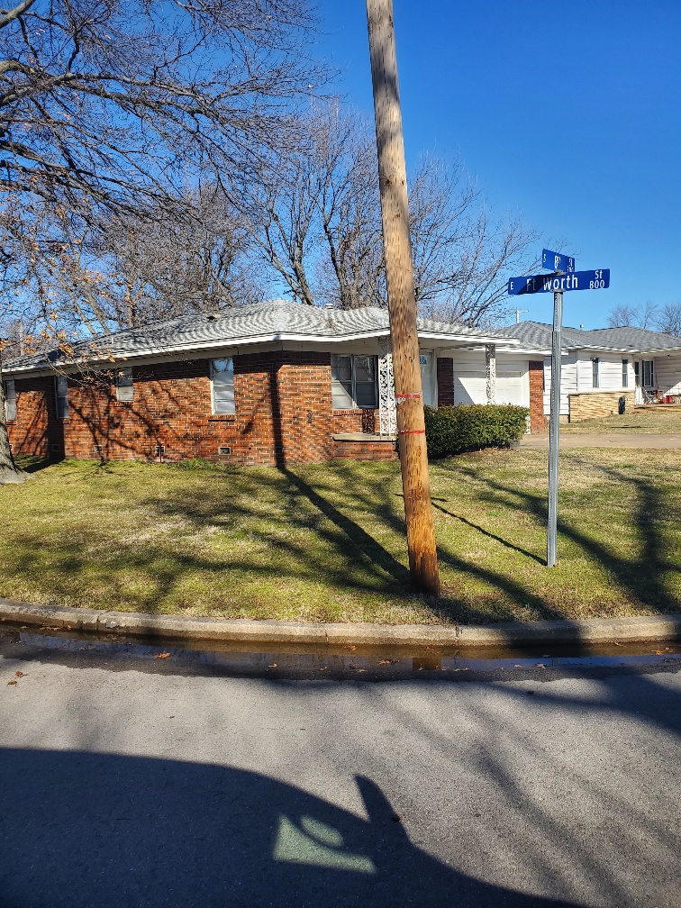 330 S 8th Street Property Photo 5