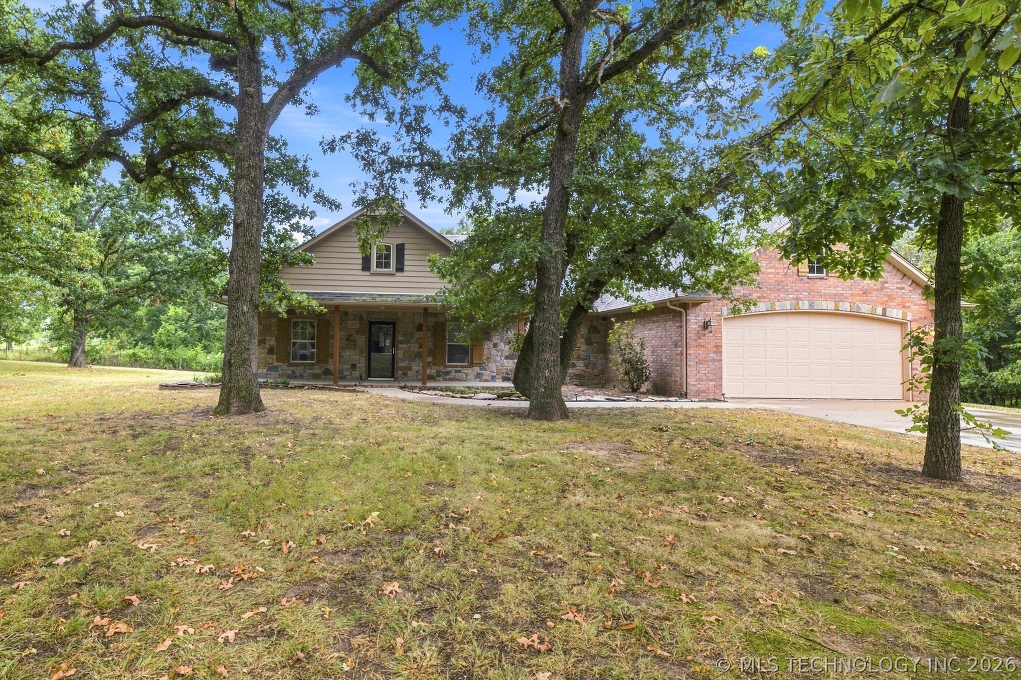 11912 Hickory Lane Property Photo 1