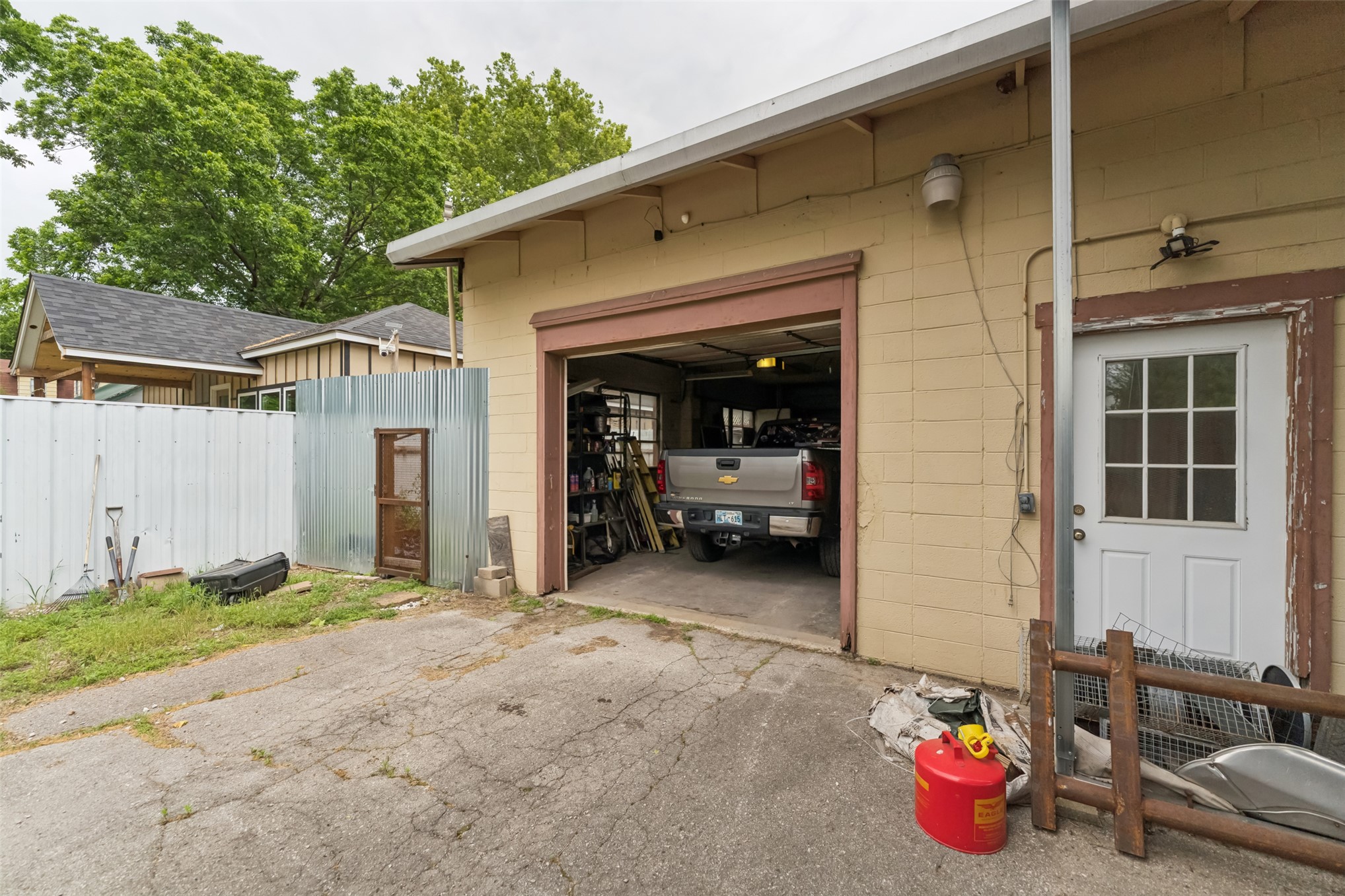 6205 E Tecumseh Street Property Photo 43