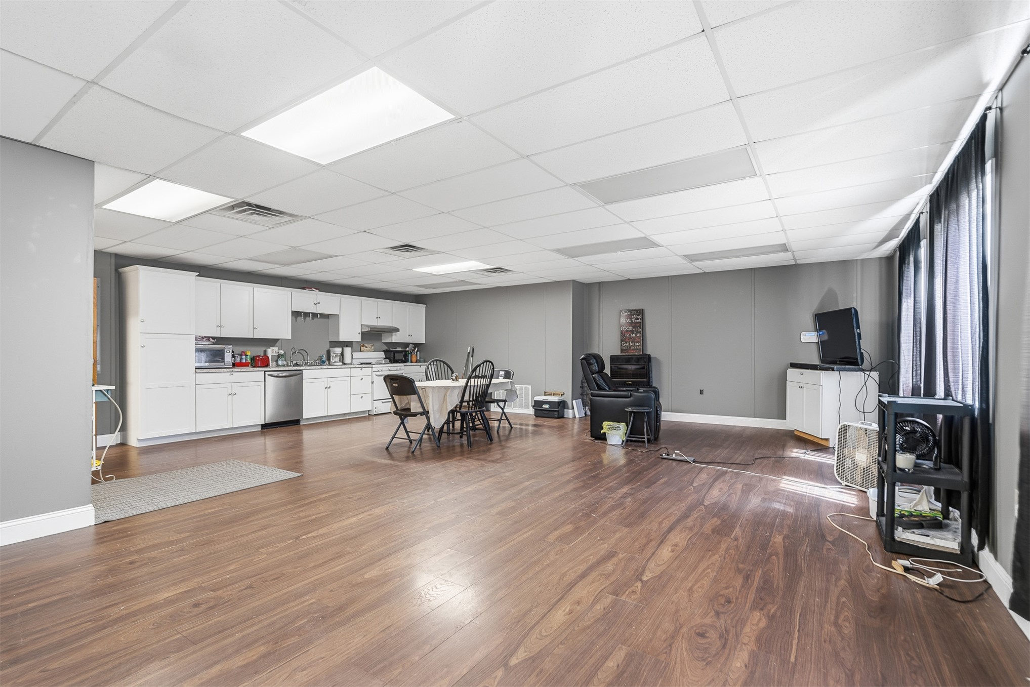 9817 Polecat Property Photo 2